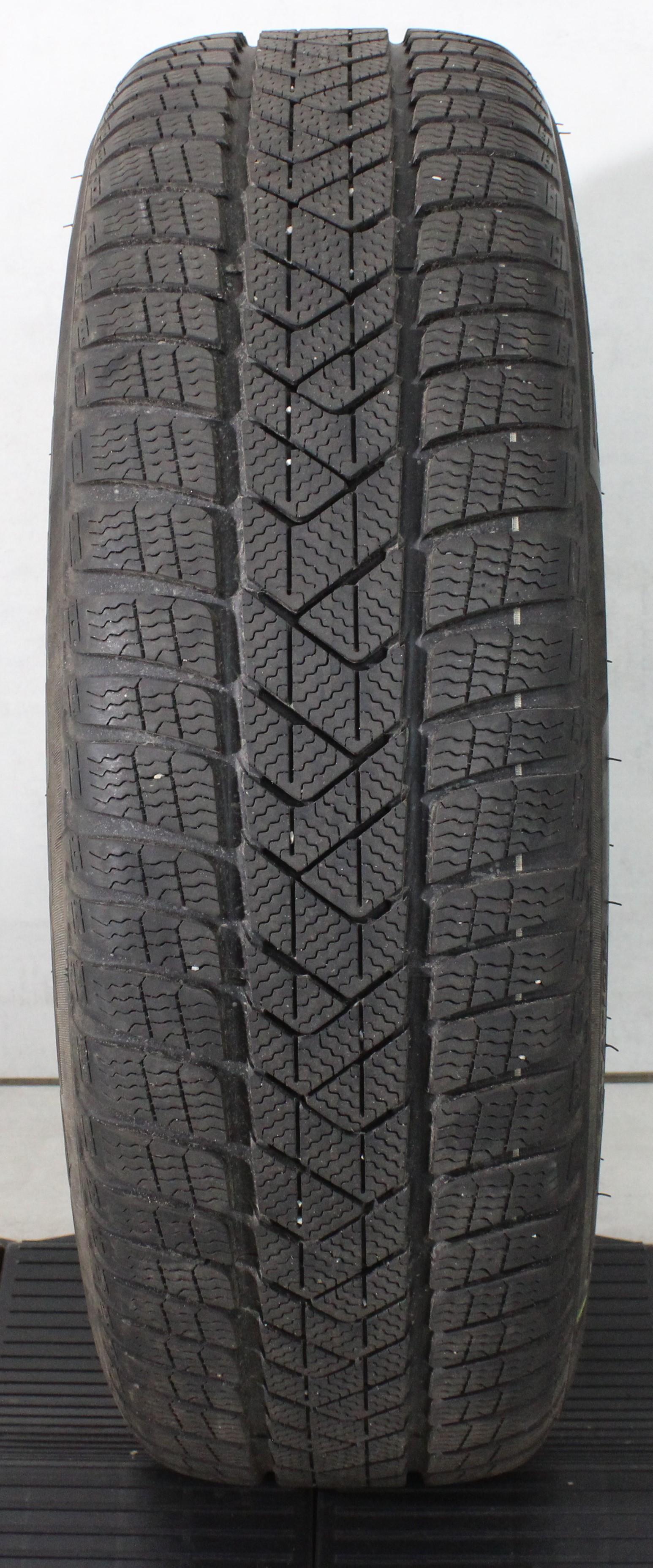 1 x 225/60R18 104H Winterreifen Pirelli Sottozero 3 Runflat 7-7,5mm 2023 *