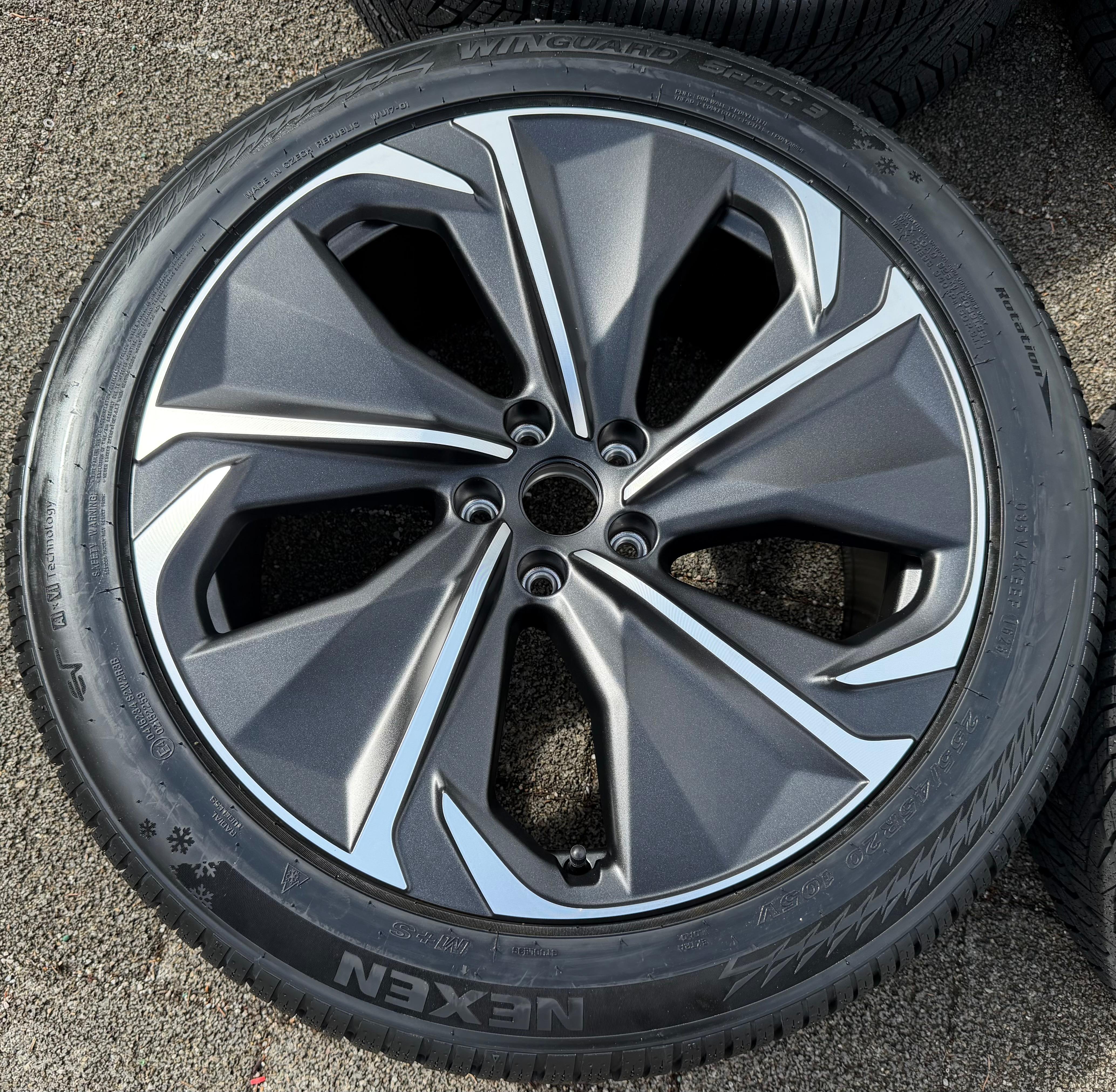 4 Original 20" Alu Winterräder Cupra Tavascan 255/45R10 105V Nexen 2026