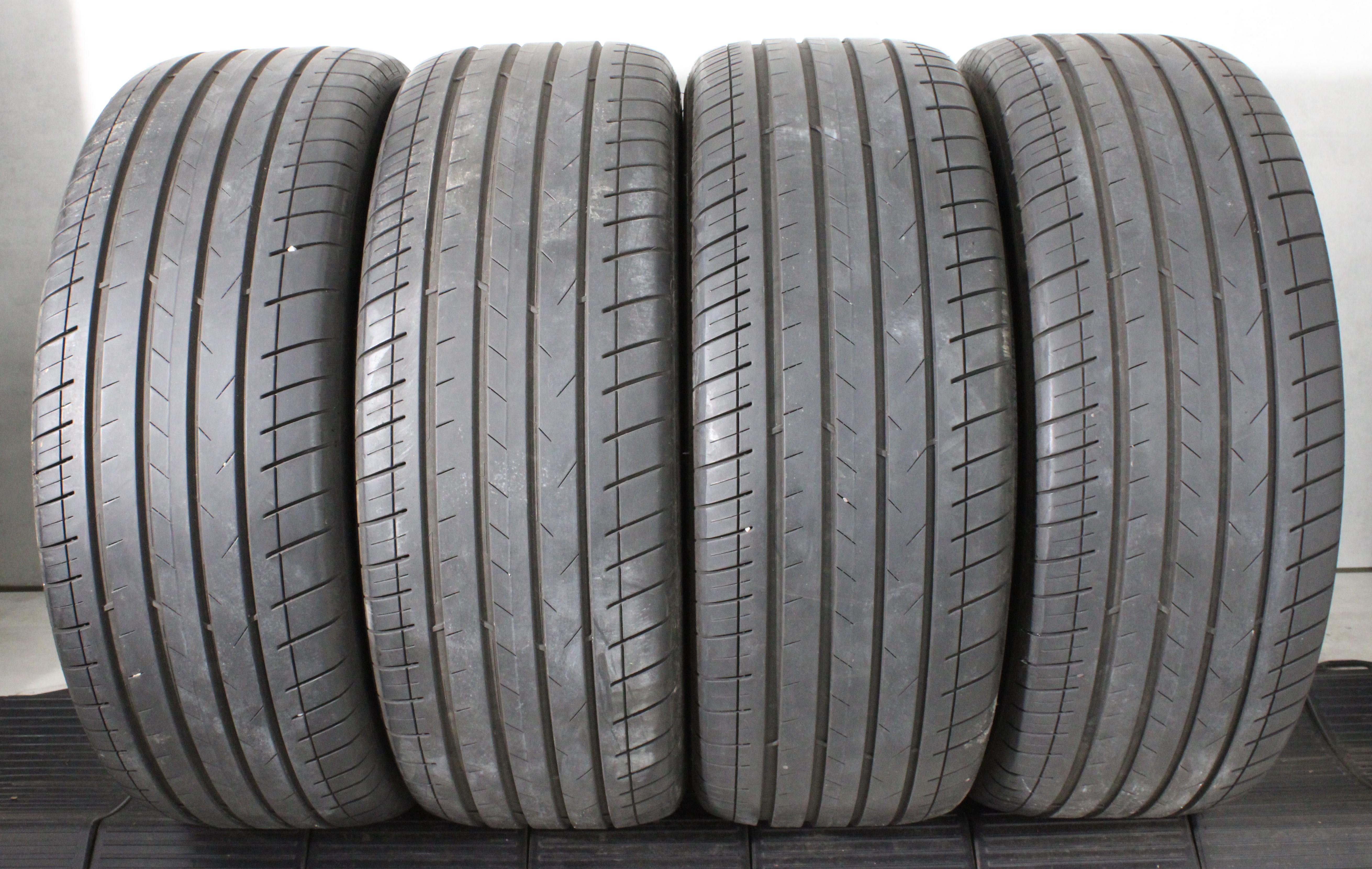 4 x 225/55R18 102Y Sommerreifen Vredestein Ultrac *MO 2x4-4,5mm/2x5mm 2023