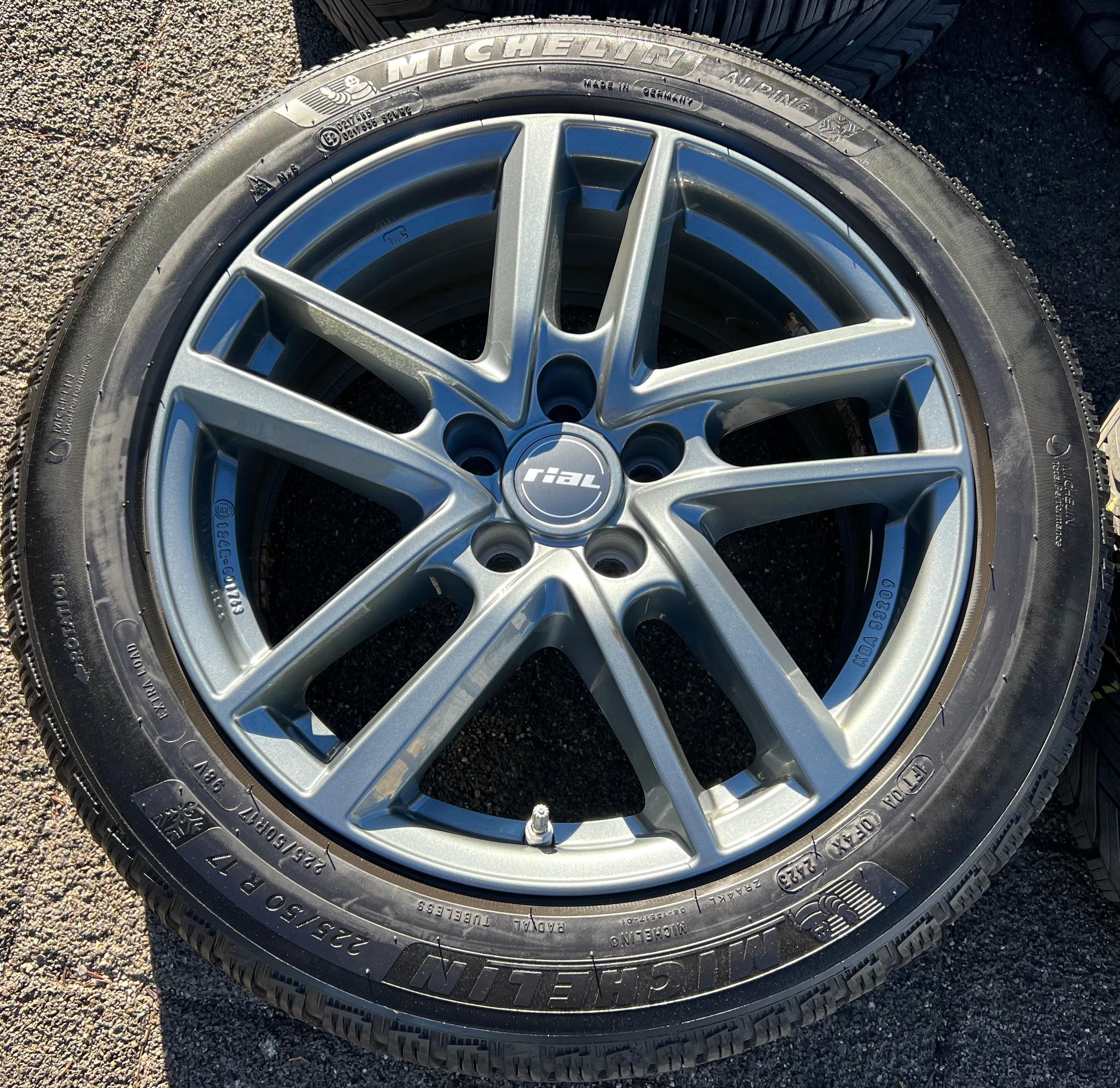 RUOTE IN LEGA 17" INVERNALI BMW SERIE 2 G42 SERIE 3 G20 G21 SERIE 4 G22 G23 225/50R17 98V RDKS