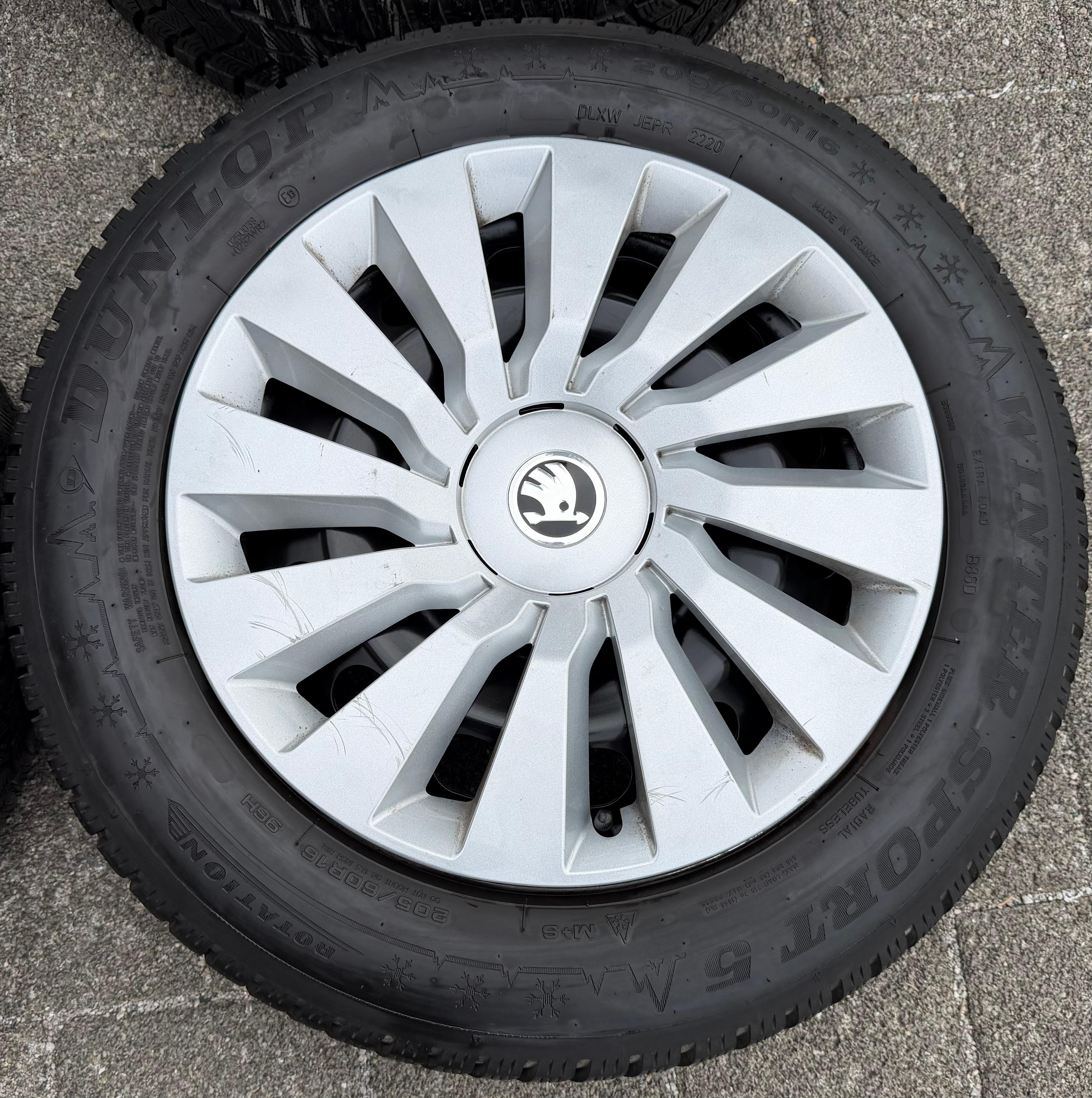 4 Winterräder Skoda Octavia IV 4 NX 205/60R16 96H 5Q0601027BQ Dunlop 2020