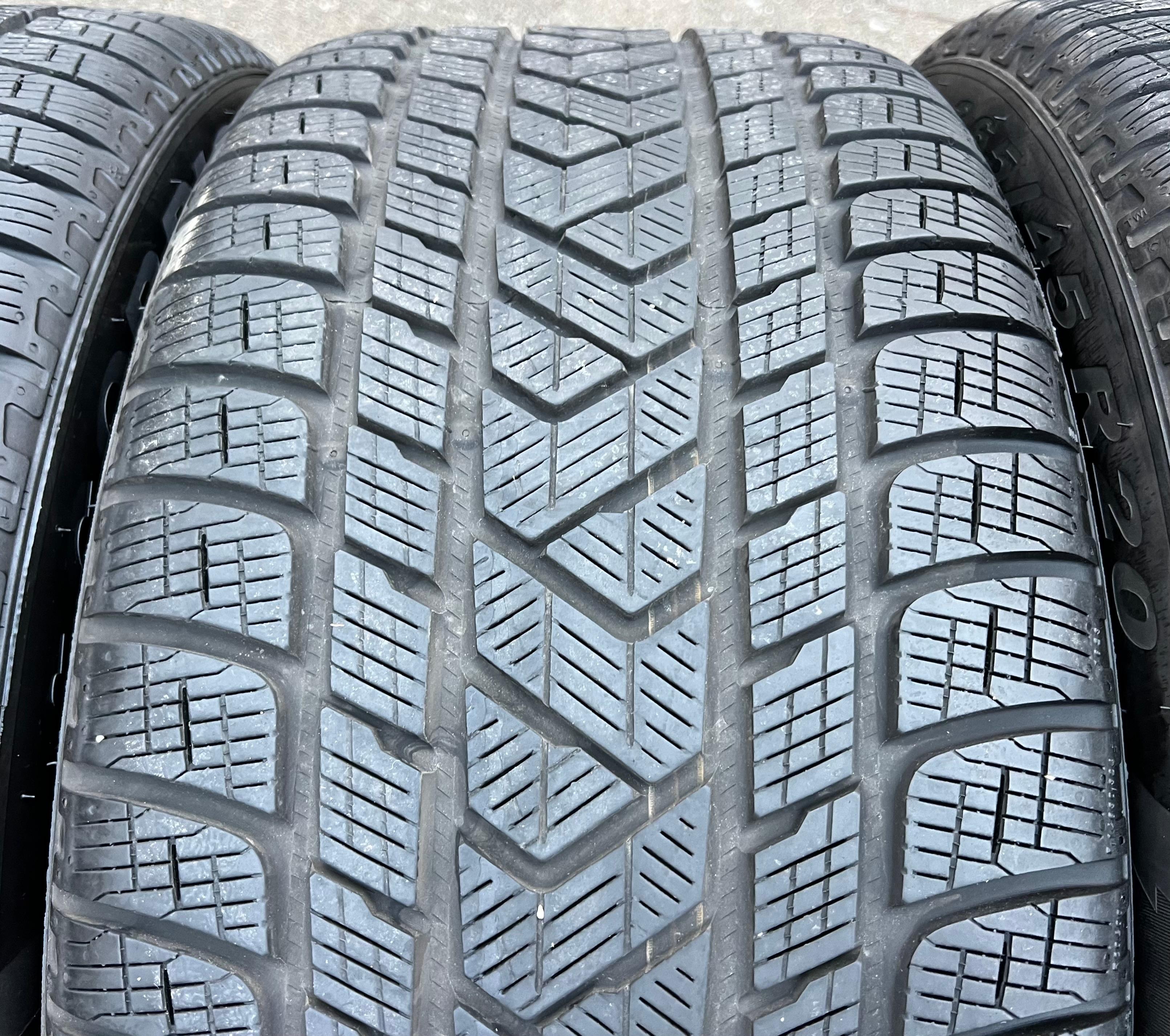 2 x 265/45R20 104V 2 x 295/40R20 106V Winterreifen Pirelli Scorpion Winter 6,5-7mm 2021 N0