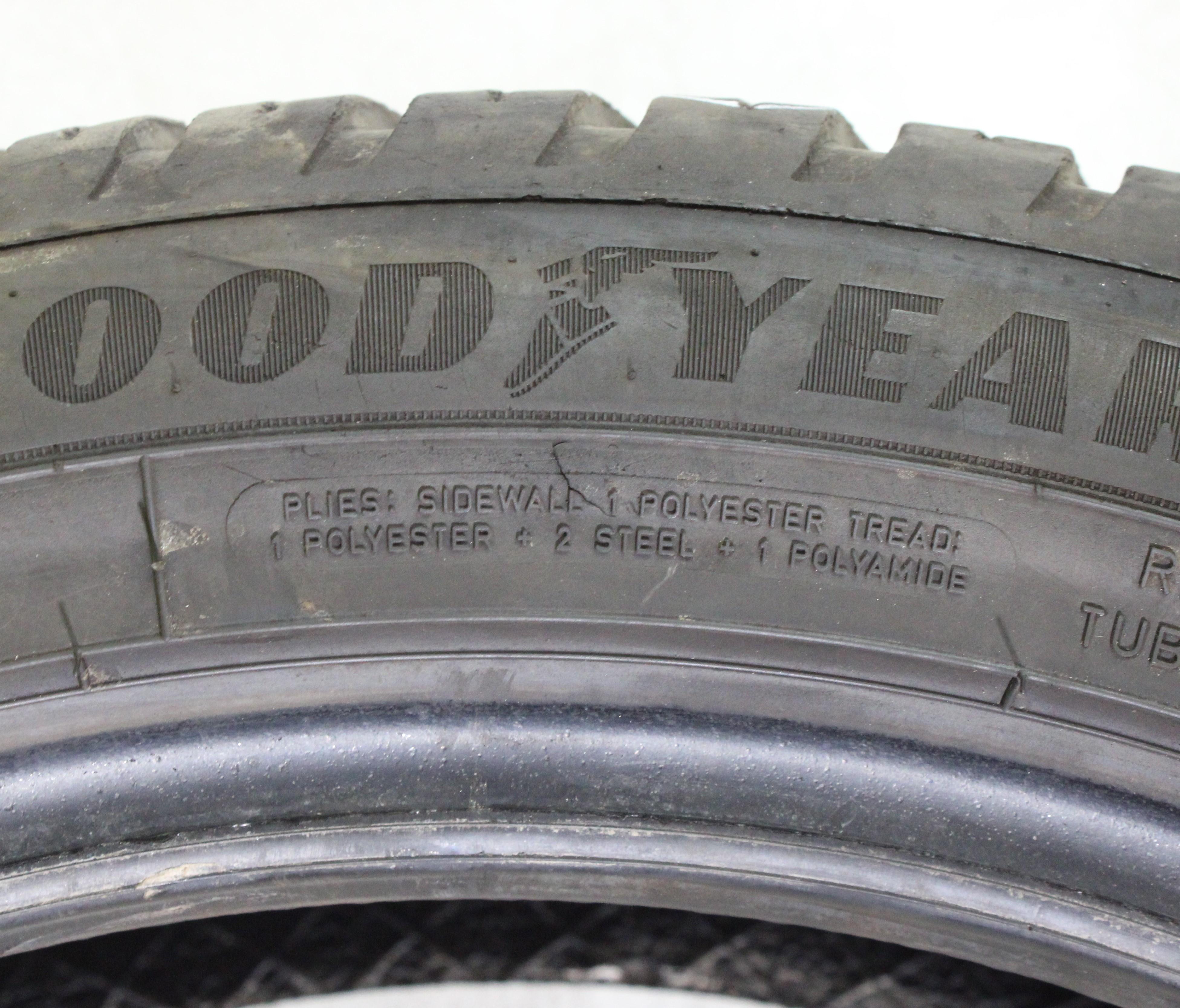 4 x 215/50R18 92W Ganzjahresreifen Goodyear Vector 4 Seasons GEN-3 2x5,5-6mm/2x6,5-7mm 3x2021/1x2024