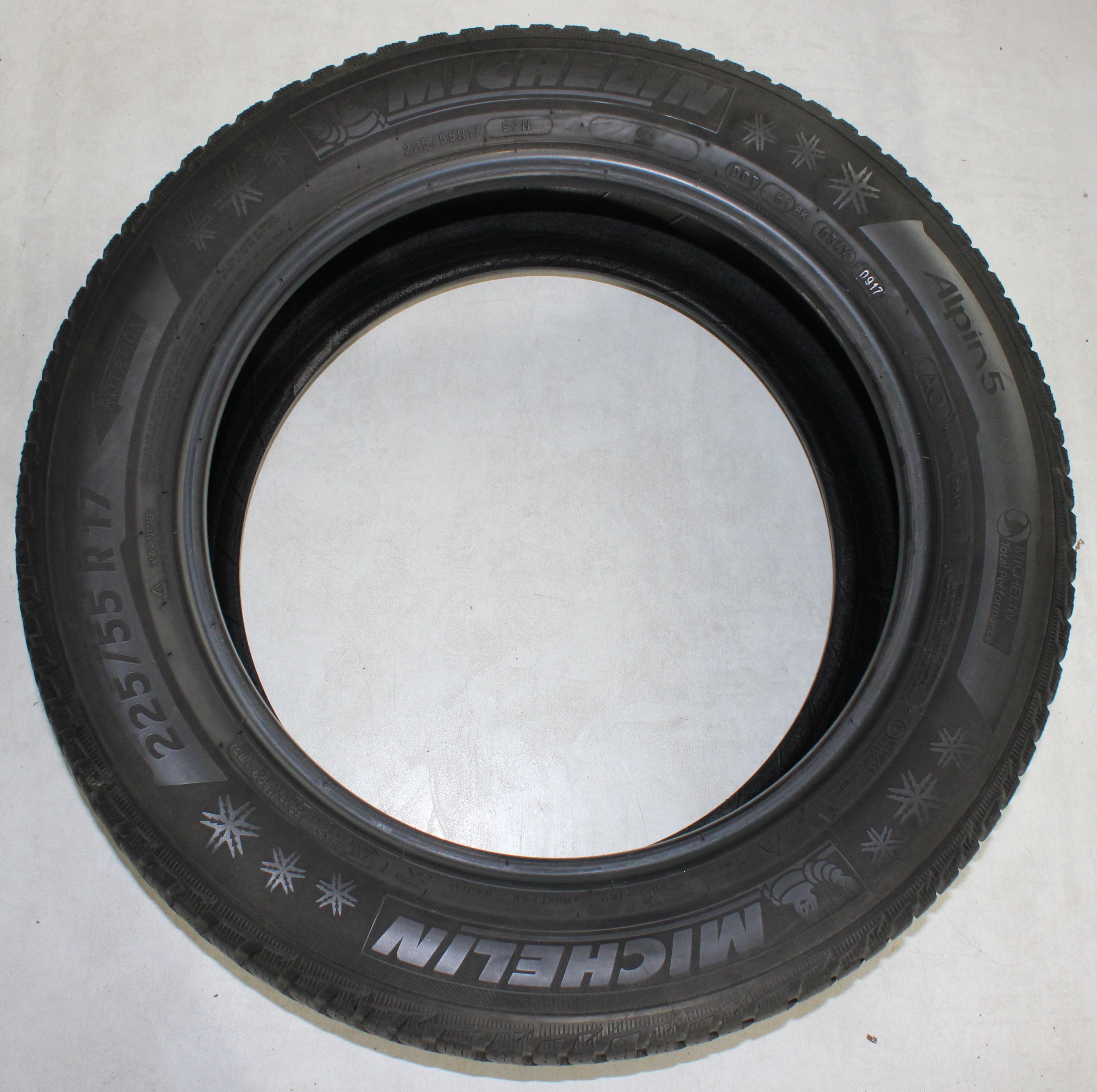 4 x 225/55R17 97H Winterreifen Michelin Alpin 5 AO 2x5mm/2x6-6,5mm 3x2017/1x2021