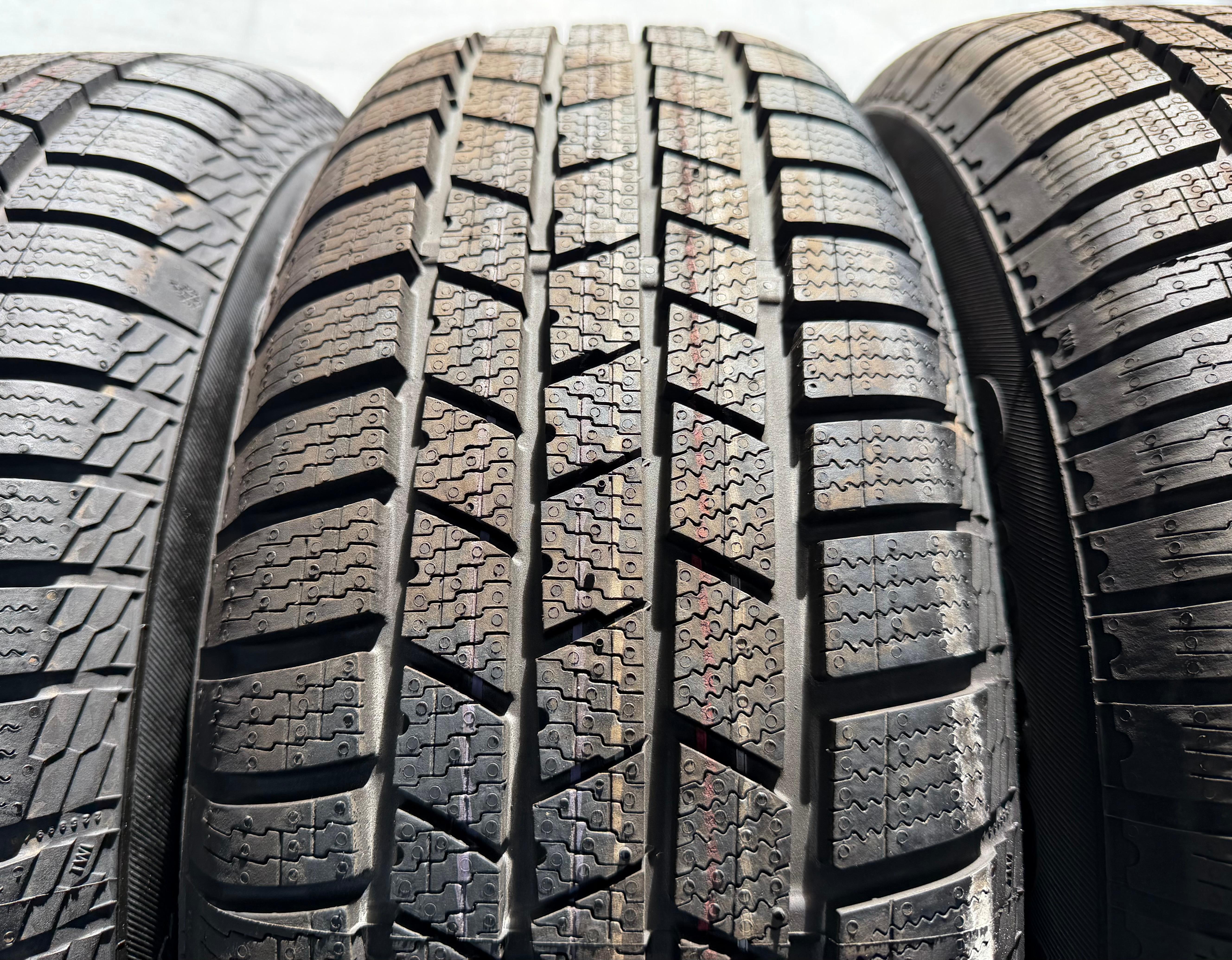 4 Original 16" Alu Winterräder Audi Q3 8U 8U0601025Q 215/65R16 98H Continental