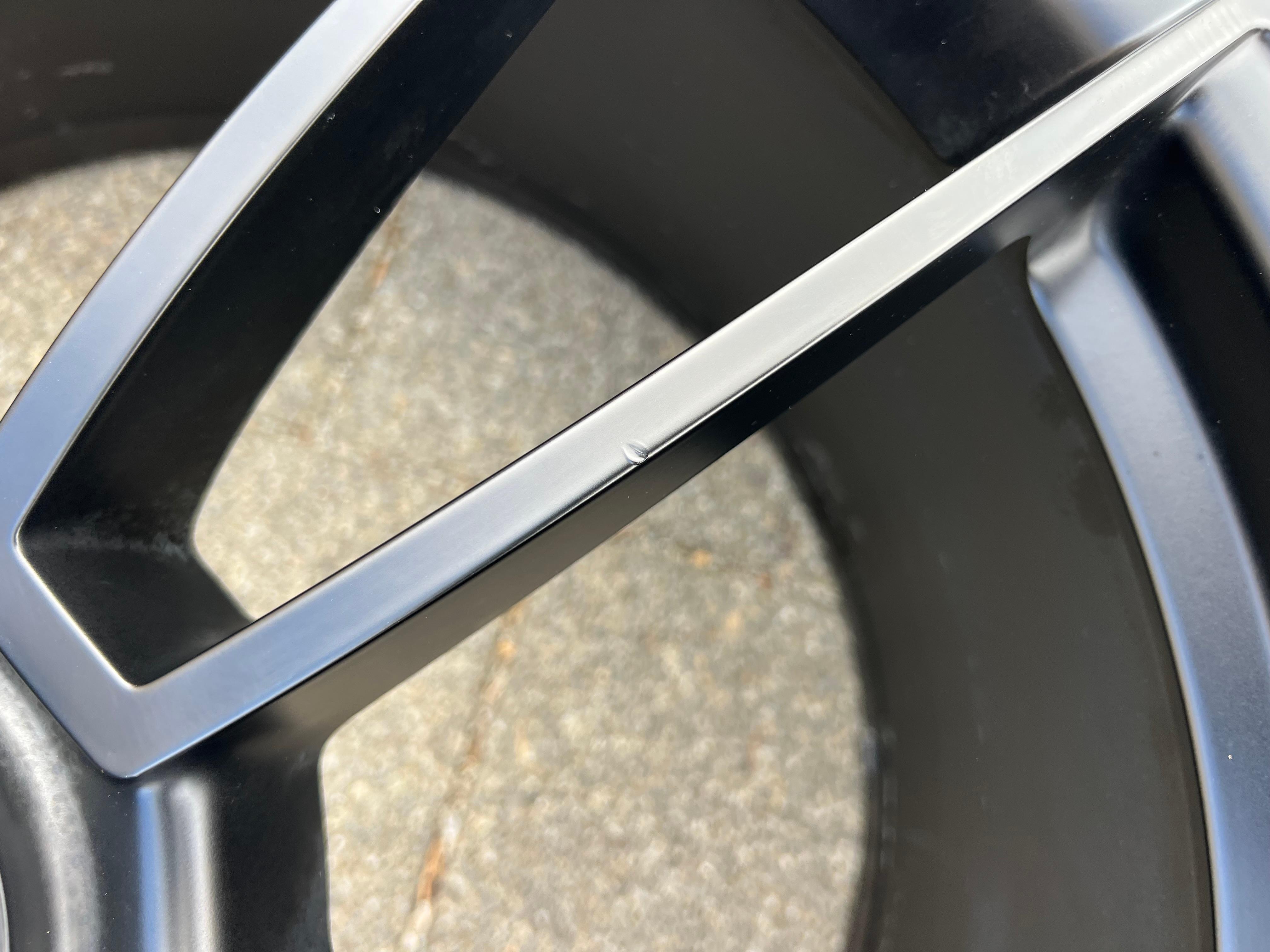 4 RUOTE IN ALLUMINIO ORIGINALI DA 20" E 21" PER INVERNO PORSCHE 911 992 GTS CON CHIUSURA CENTRALE CENTERLOCK