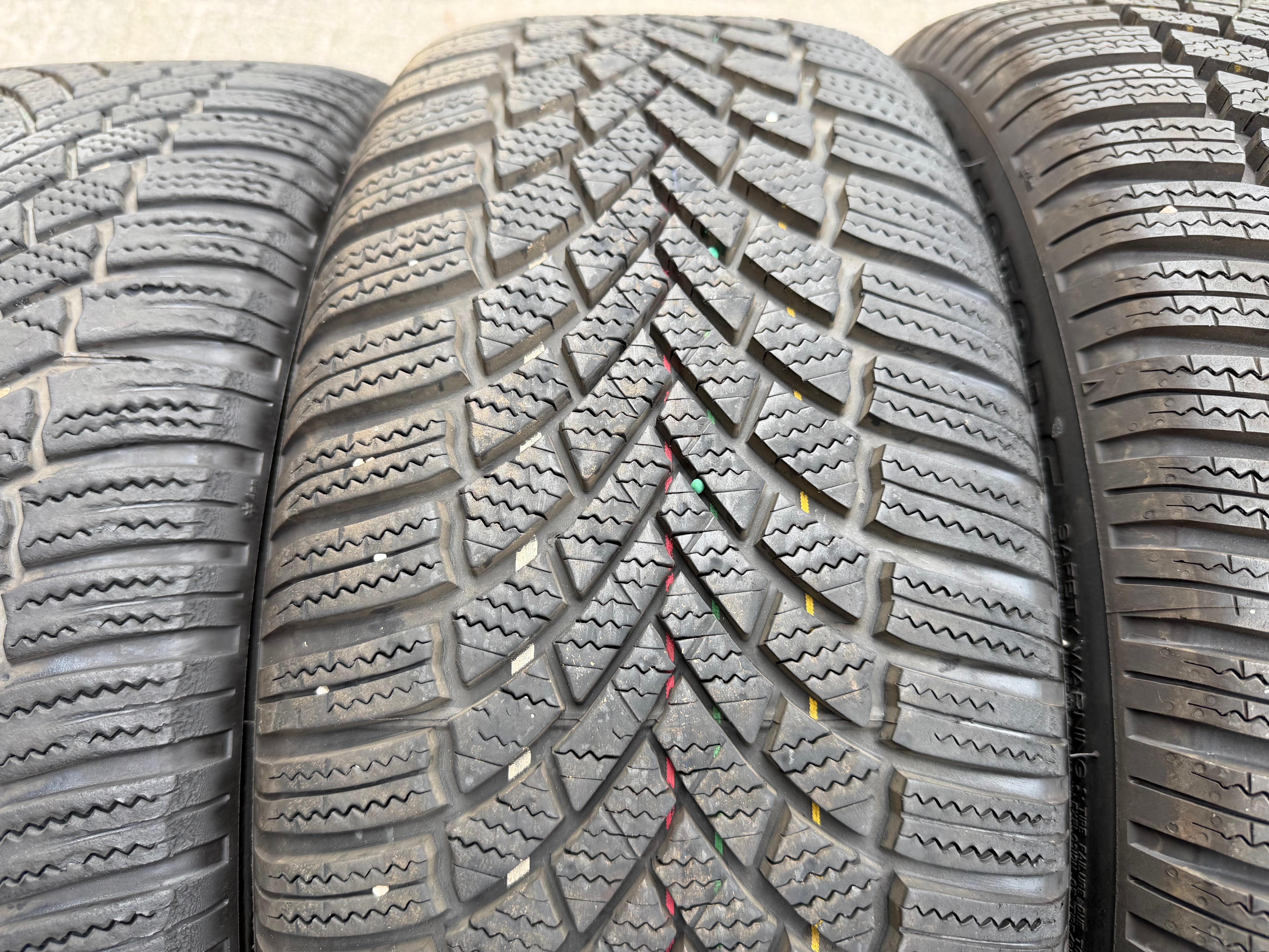 4 Original 17" Alu Winterräder Audi A3 S3 8Y 8Y0601025L 205/50R17 93H Bridgestone 2022