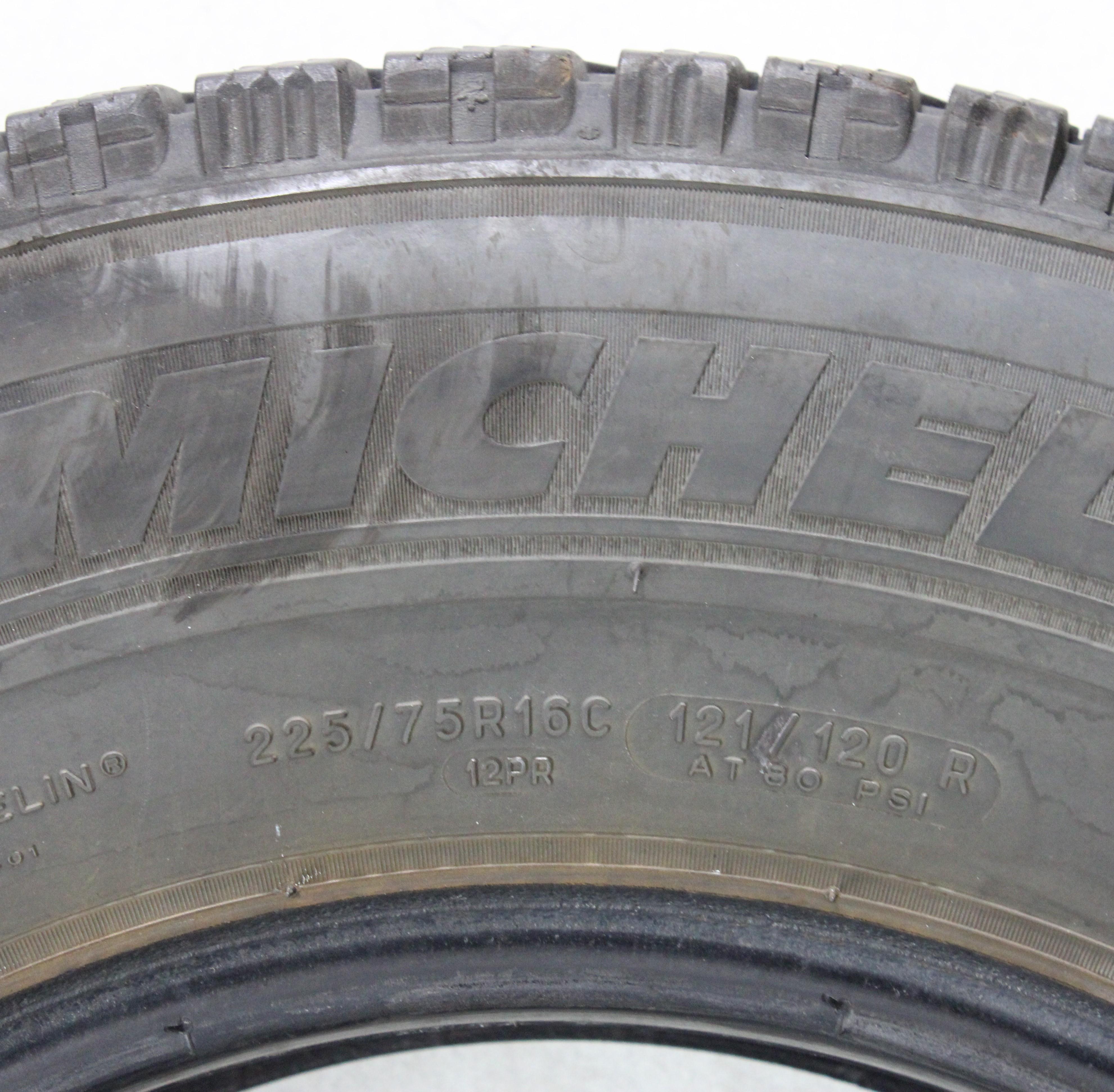 4 x 225/75R16C 121/120R Winterreifen Michelin Agilis Alpin 6mm 2x2016/2x2017