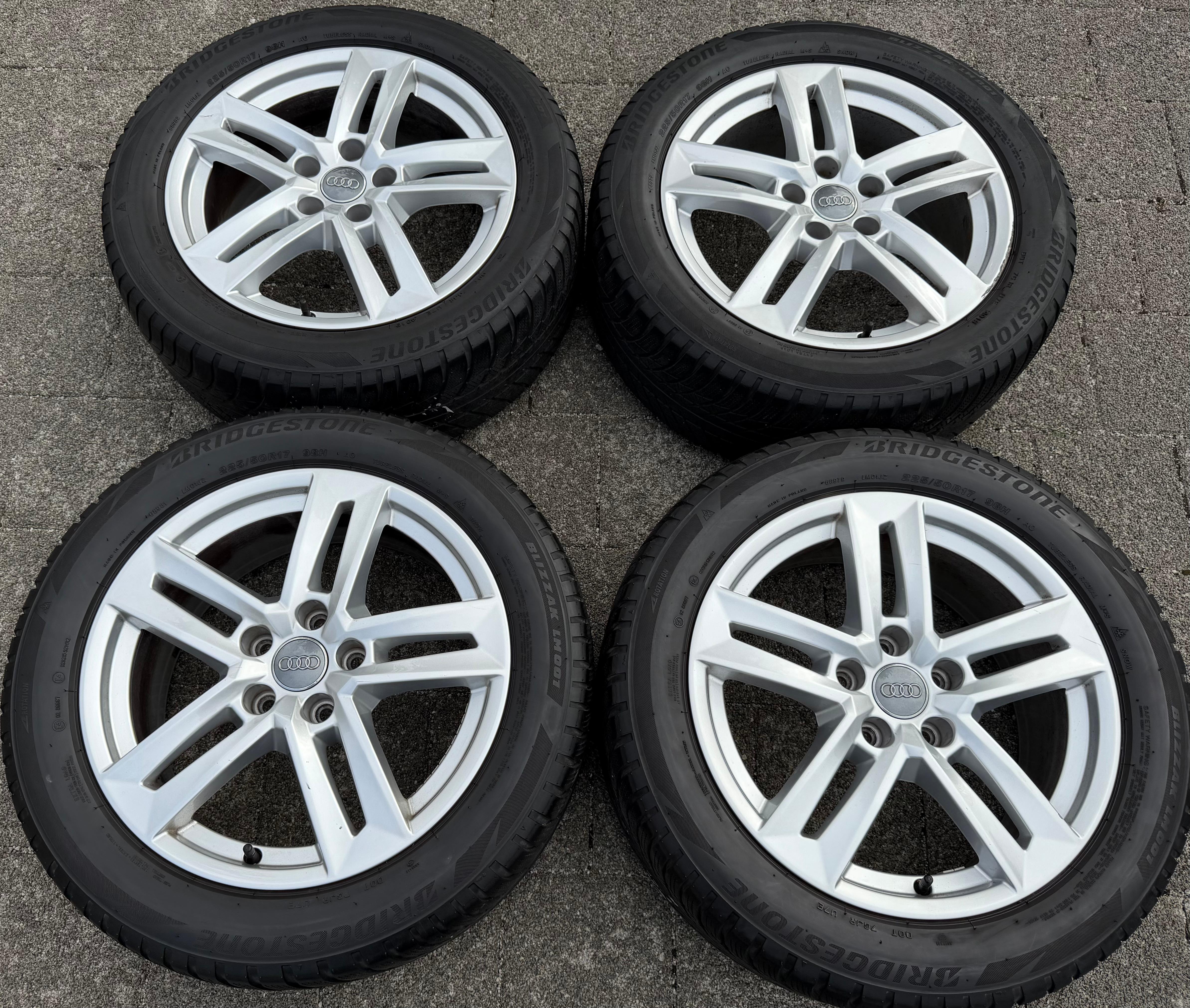 4 Original 17" Alufelgen Audi A4 8W B9 8W0601025P 7x17 ET42 Felgen