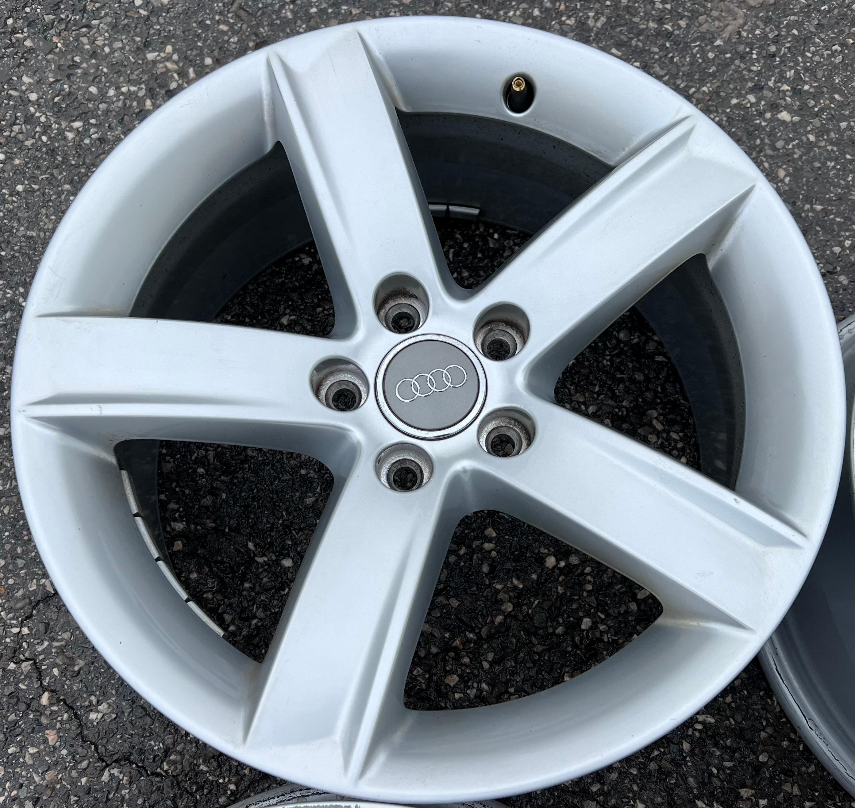 4 CERCHI ORIGINALI IN ALLUMINIO DA 17" AUDI A5 8T 8T0071497 CONSEGNA GRATUITA