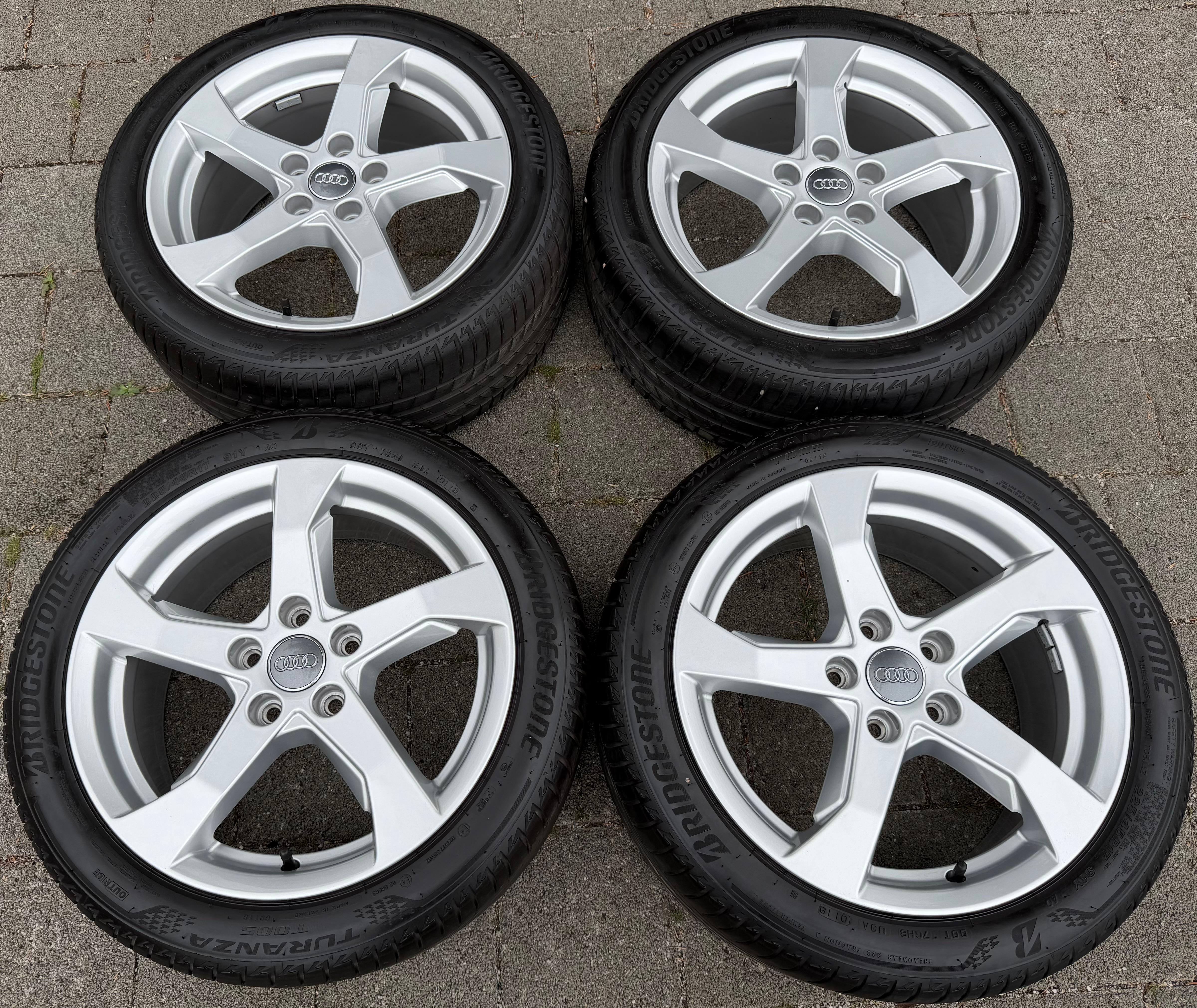 4 Original 17" Alu Sommerräder Audi A3 S3 8V 8V0601025CT 225/45R17 91Y