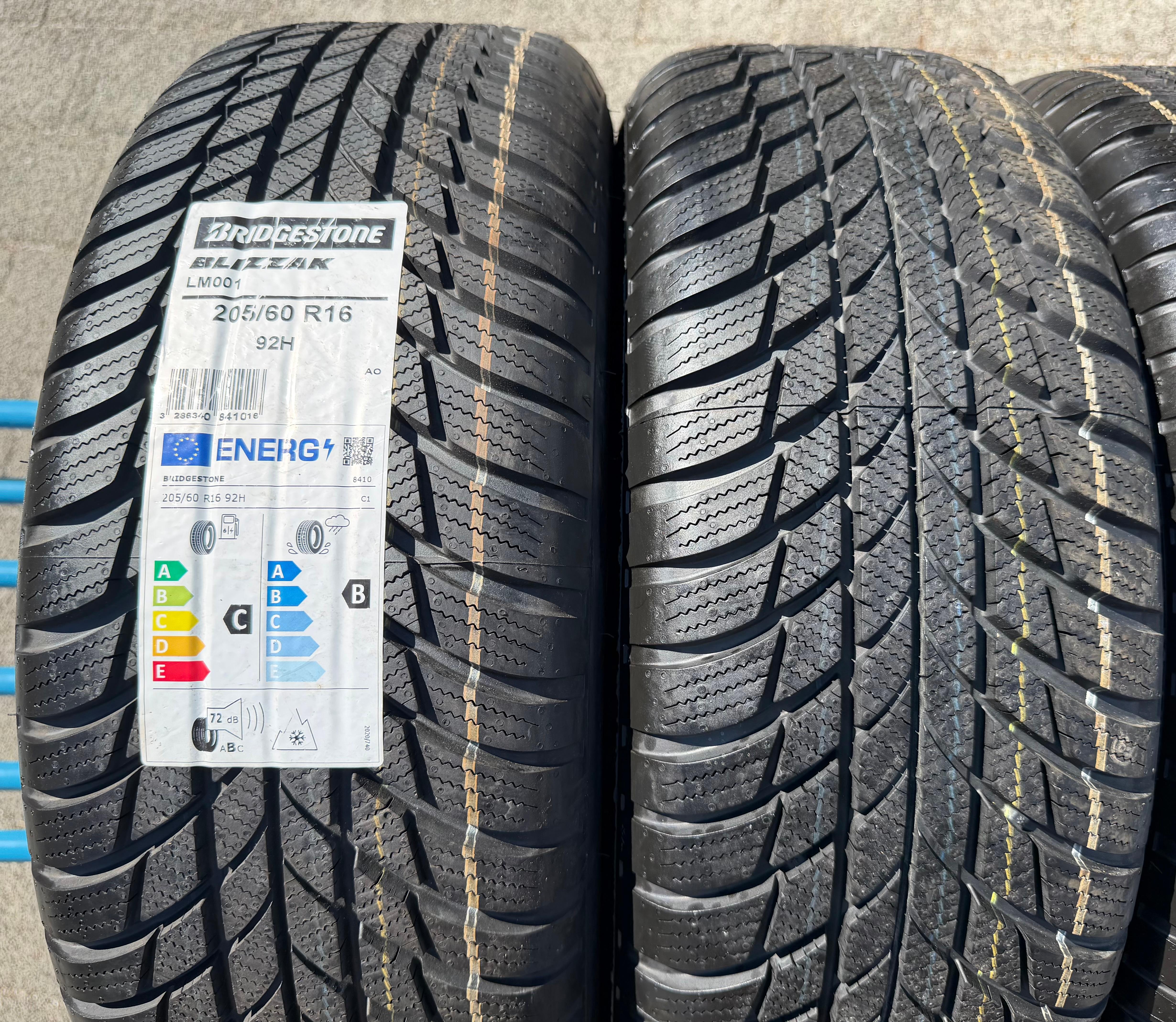 4 Winterräder Audi Q2 GA VW T-Roc 205/60R16 92H Bridgestone 5Q0601027AM NEU