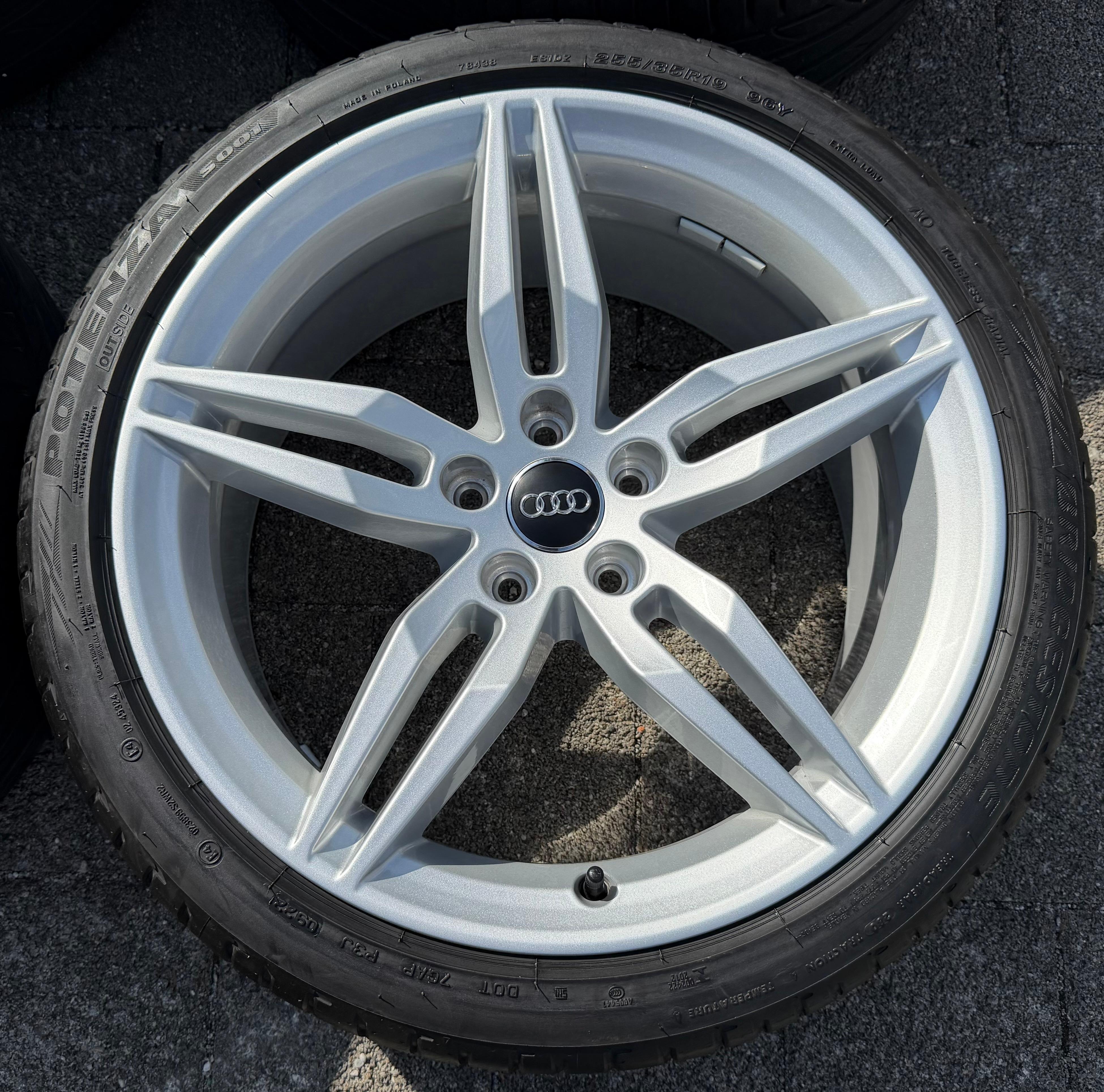 4 Original 19" Alu Sommerräder Audi A5 S5 8W F5 8W0601025AM 255/35R19 96Y Bridgestone