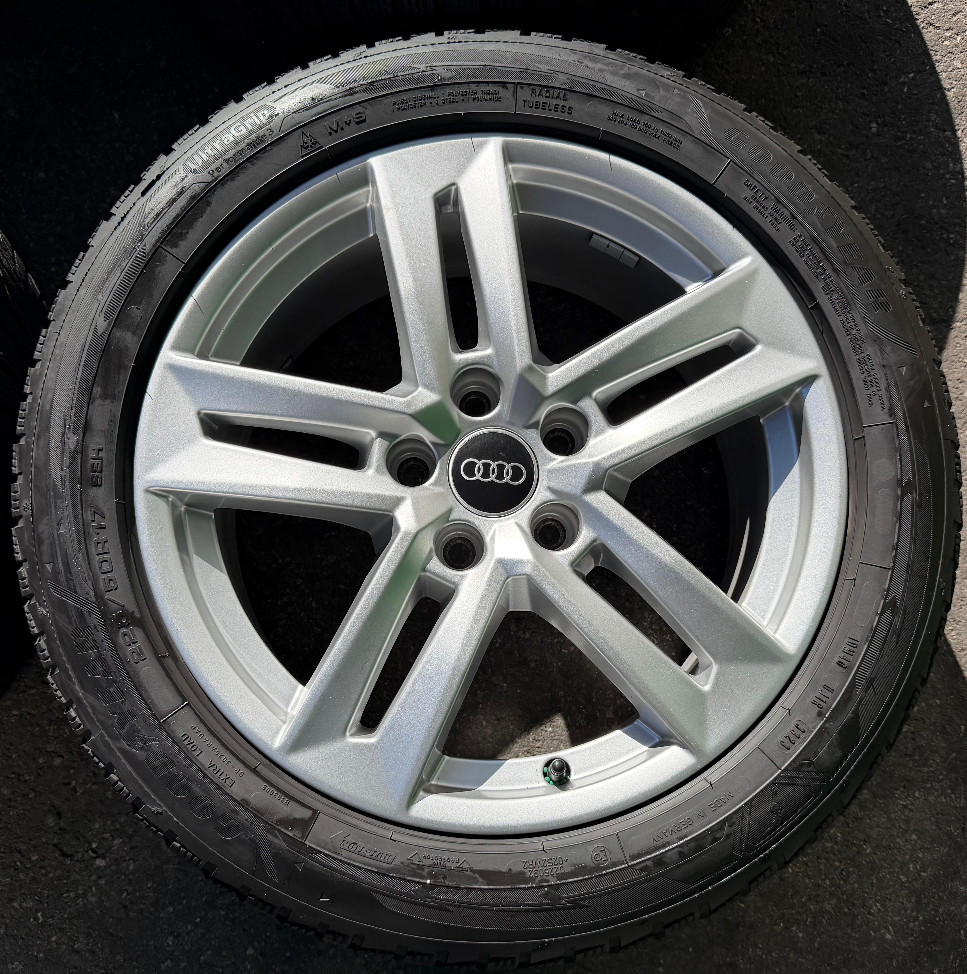 4 ruedas de invierno de aleación originales de 17" para Audi A4 B9 8W 8W0601025P 225/50R17 98H Goodyear