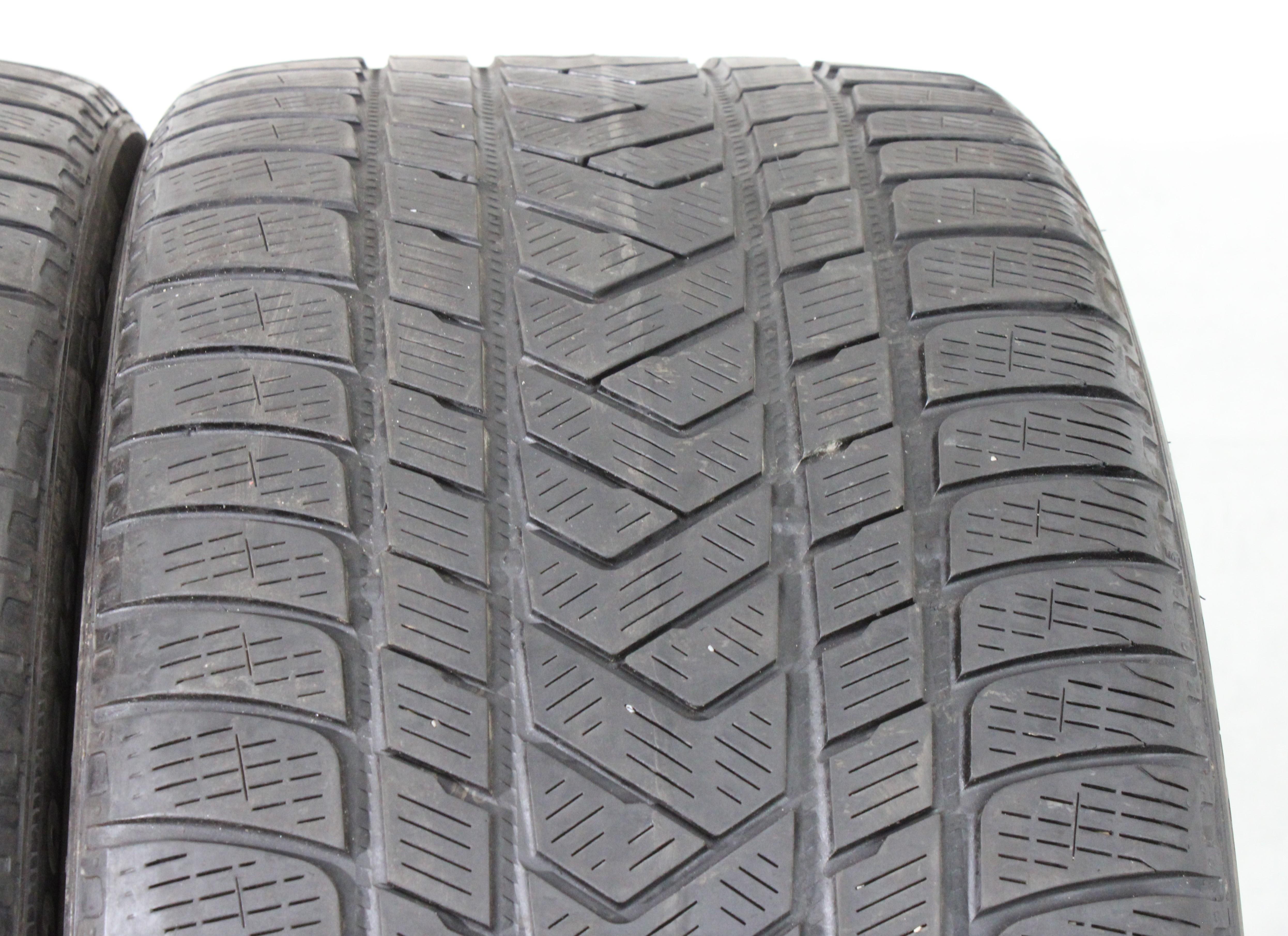 2 x 285/35R22 106V Winterreifen Pirelli Scorpion Winter 4-4,5mm 2022 Silent