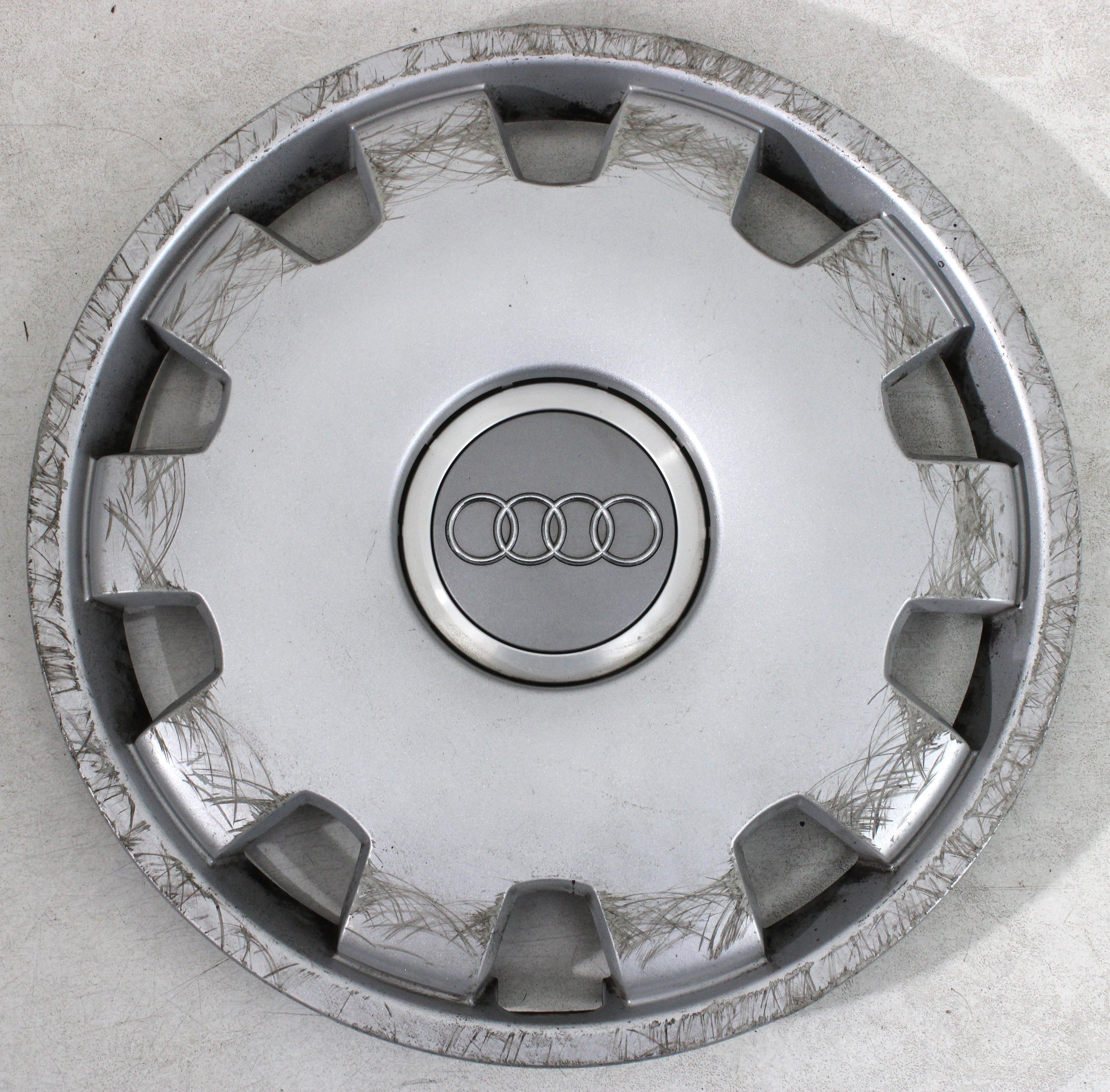 1 X ORIGINAL 16" RADKAPPEN AUDI A4 A6 4B0601147D