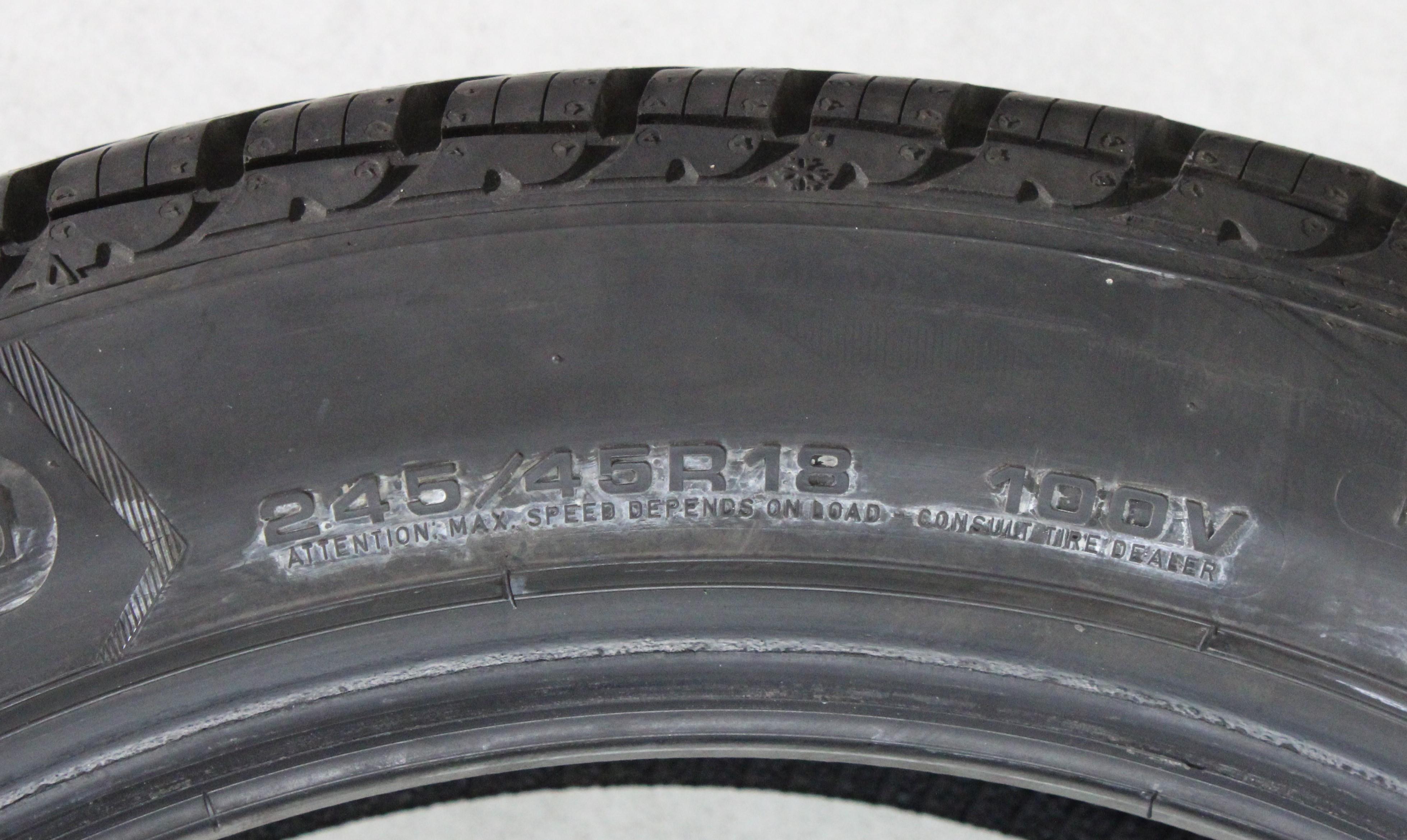 4 x 245/45R18 100V Winterreifen Goodyear Ultra Grip 8 Performance MOE* Runflat 6mm 2020
