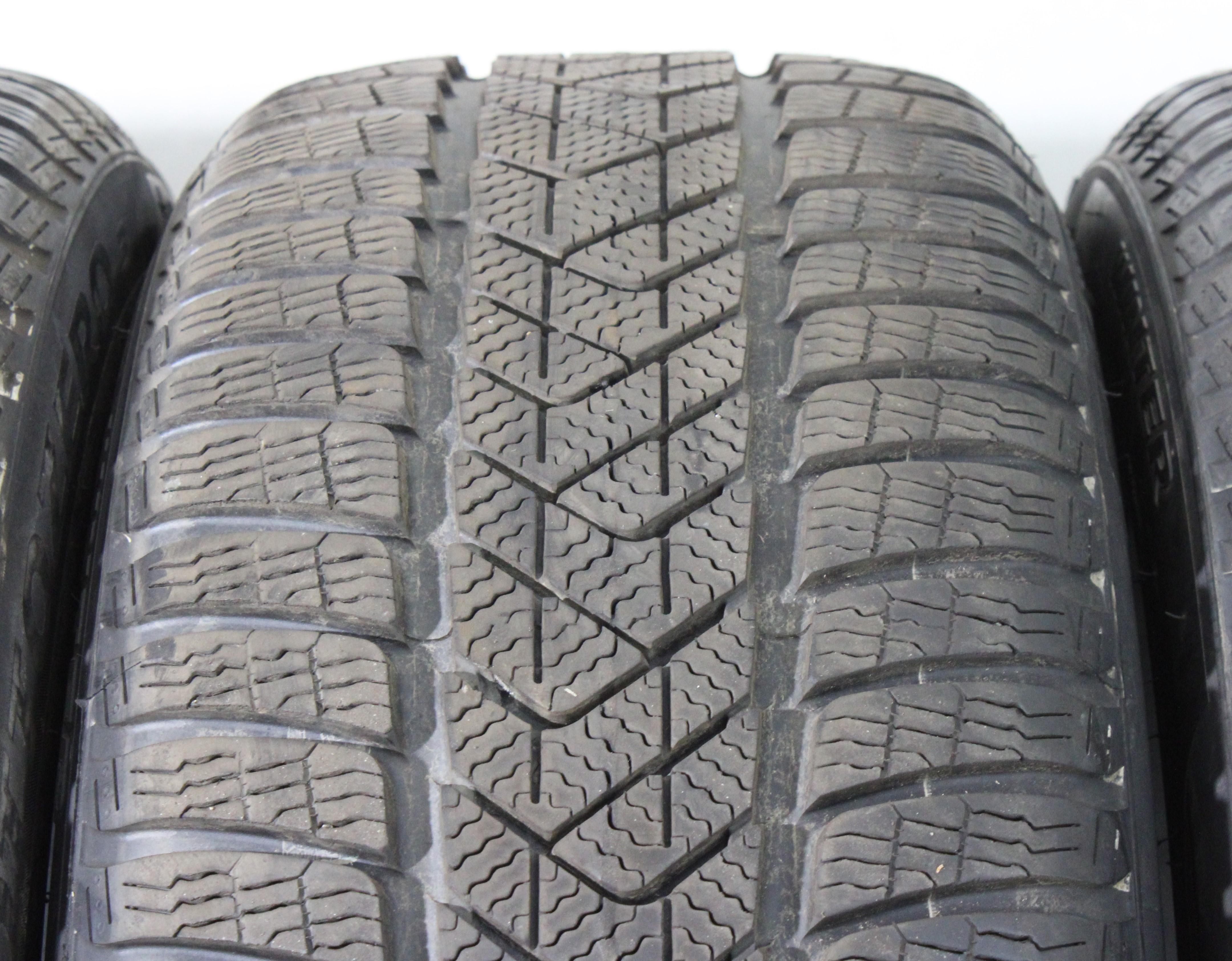 4 x 225/45R19 96V Winterreifen Pirelli Sottozero 3* Runflat 2x 7mm und 2x 6-6,5mm 2020