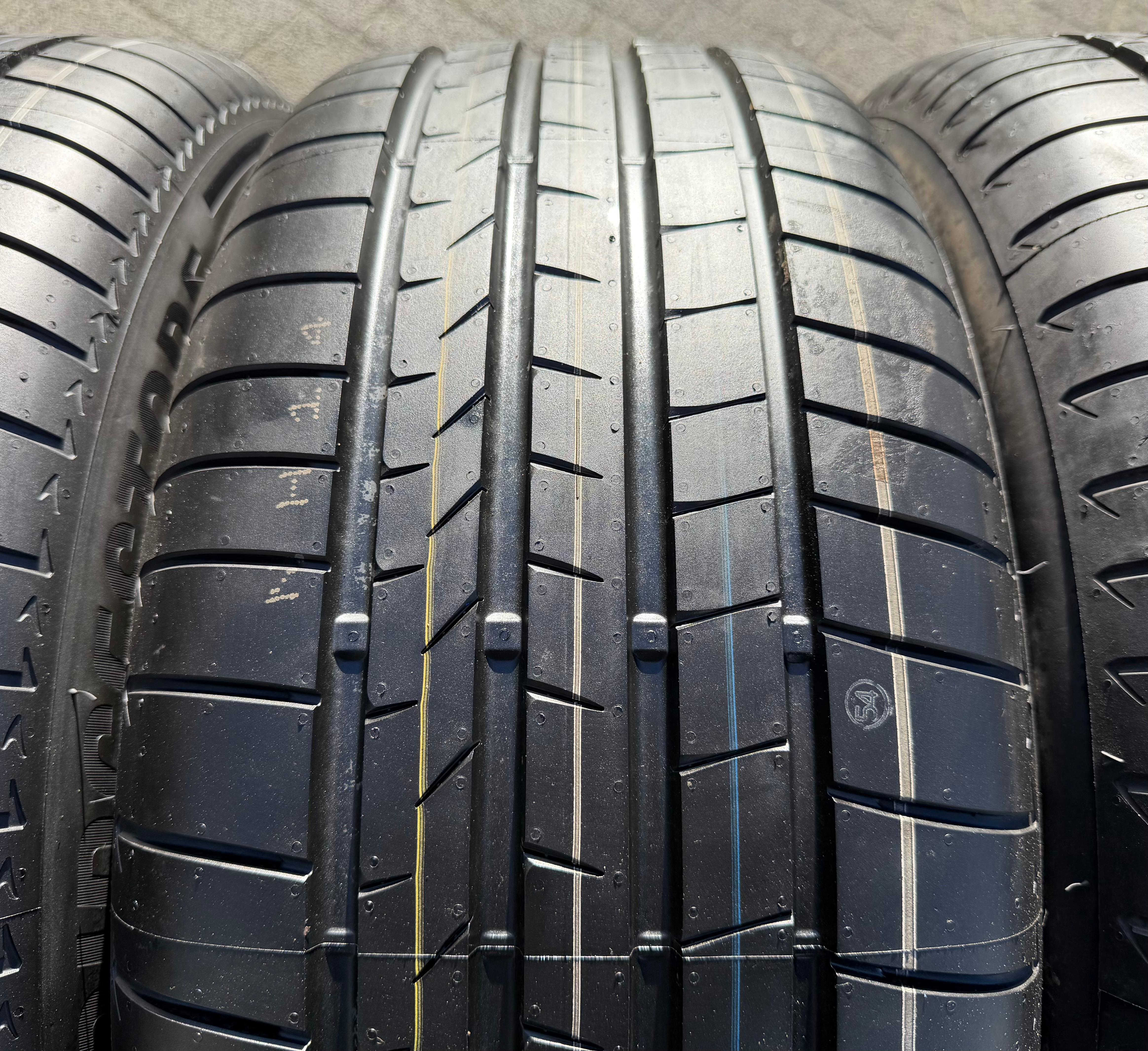 4 ruote estive originali in lega da 19" Audi Q8 E-TRON 4KE GEN 4KE601025R Etron