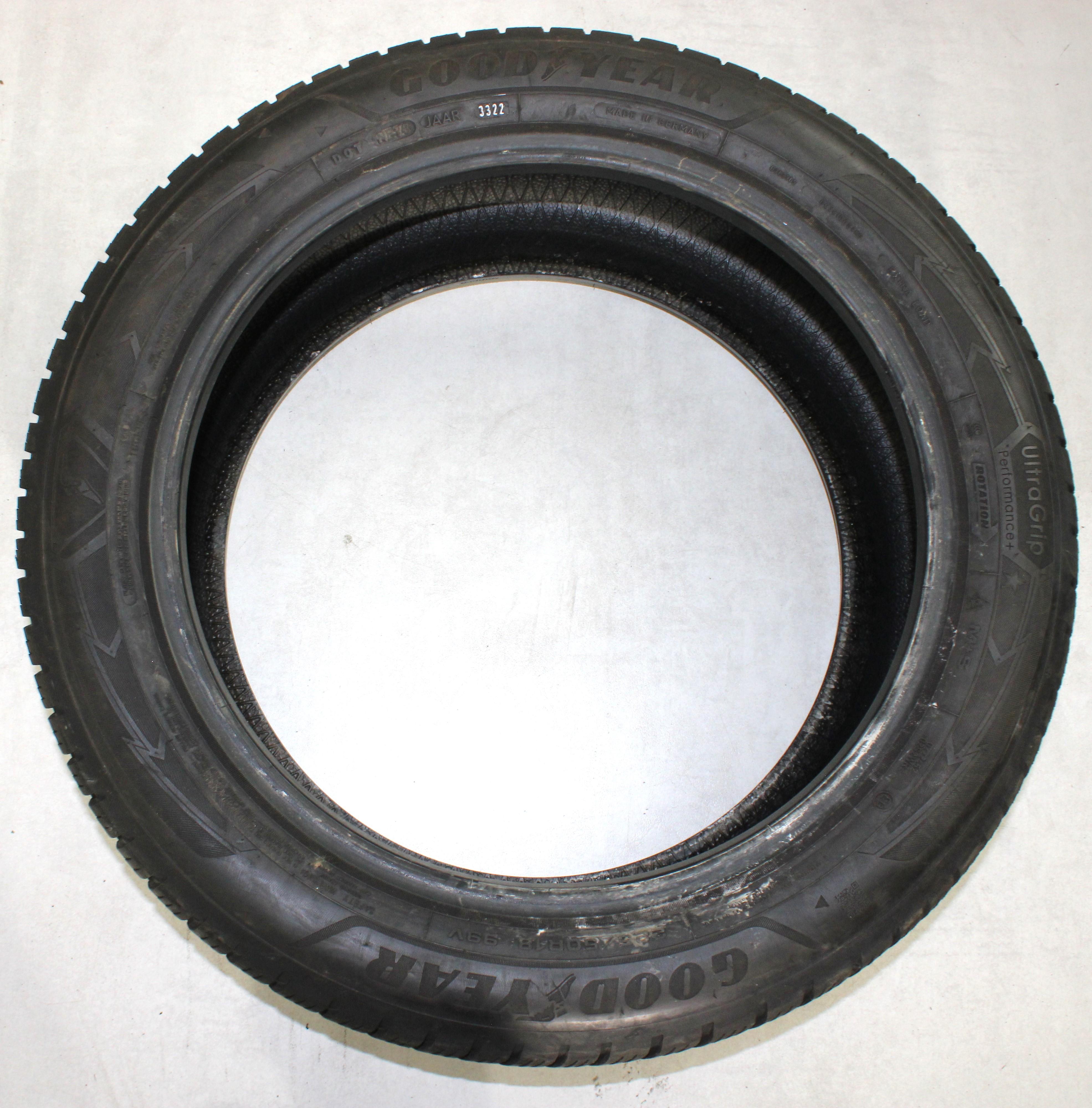 2 x 225/50R18 99V pneus hiver Goodyear Ultra Grip Performance + 1x5,5-6mm/1x6-6,5mm 2021/2022 *
