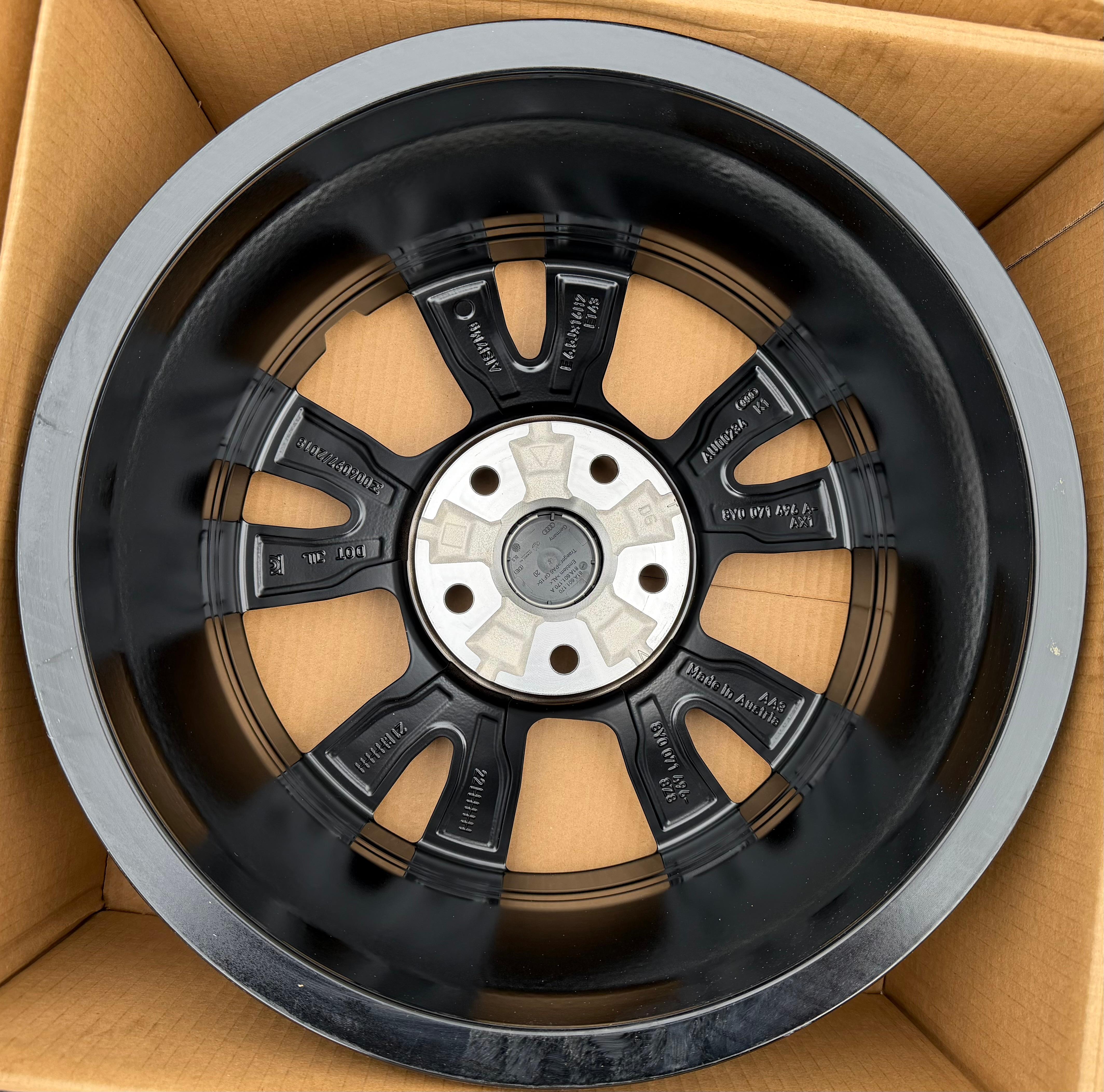 4 ORIGINAL 16" ALUFELGEN FELGEN AUDI A3 8Y 8Y0071496 6,5x16 ET43 SCHWARZ NEU