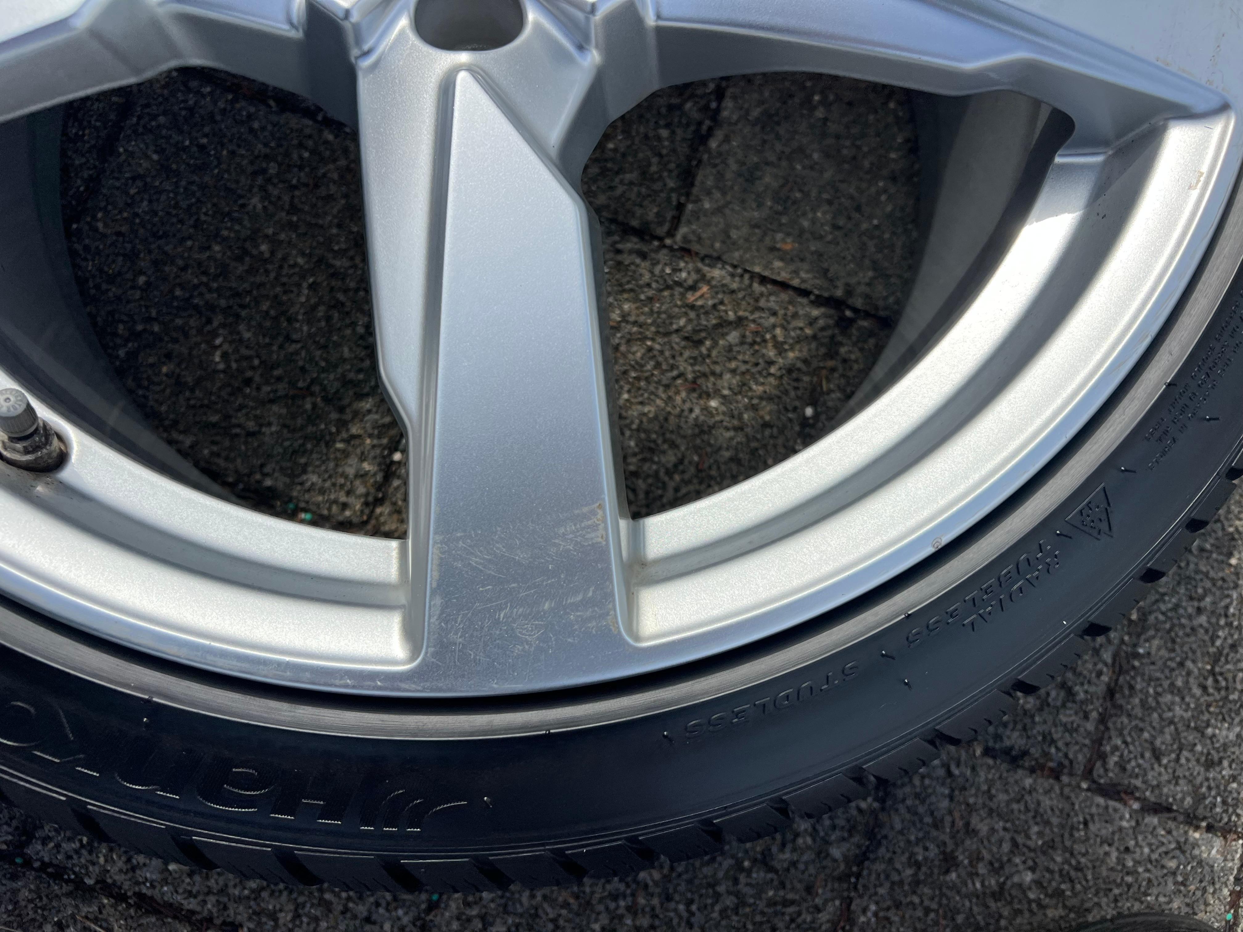 4 ORIGINELE 19" ALUMINIUM WINTERWIELEN AUDI TT TTS 8S 8S0601025AA 245/35R19 93W GRATIS LEVERING