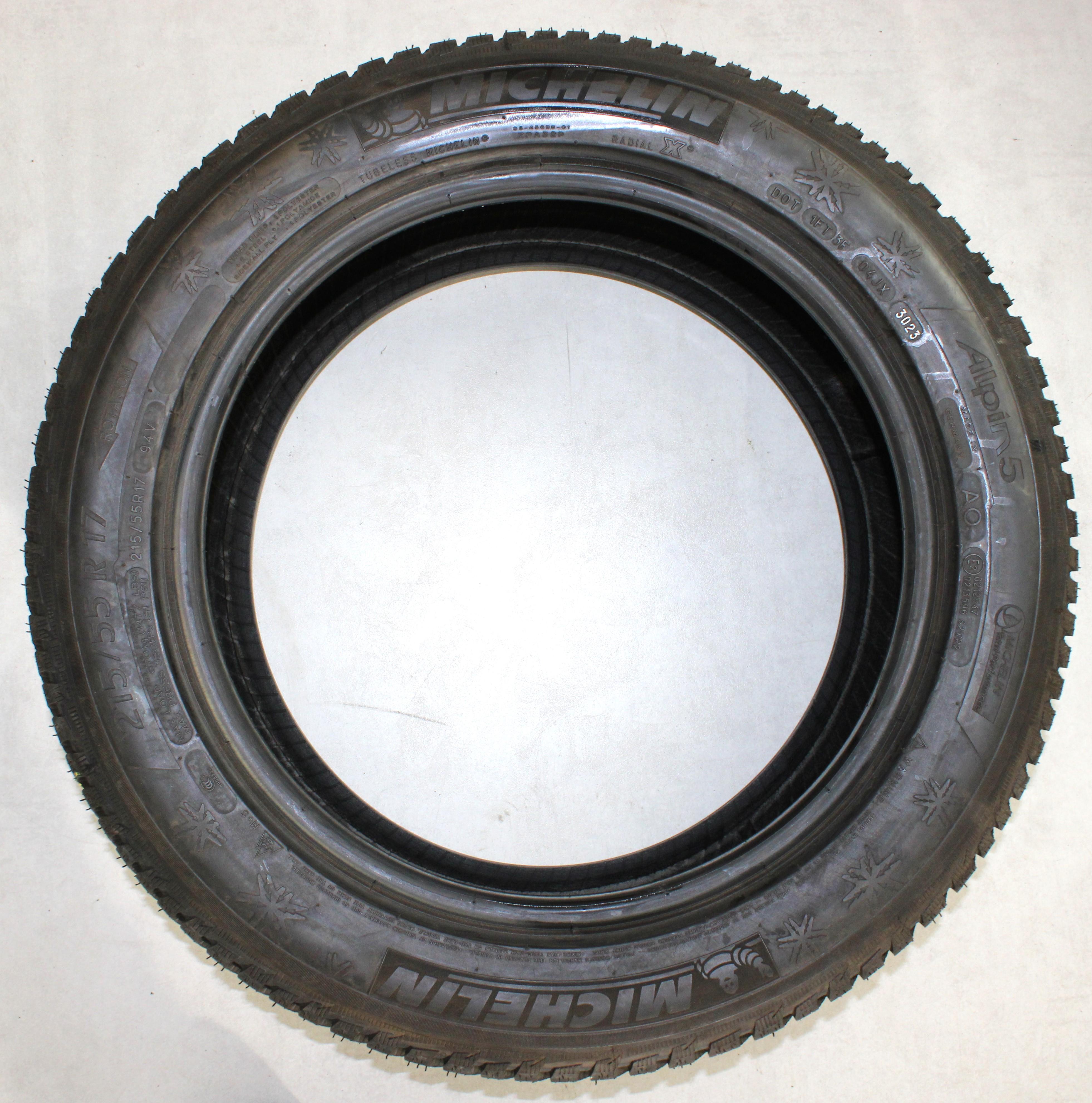 1 x 215/55R17 94V pneu hiver Michelin Alpin 5 AO 8mm 2023