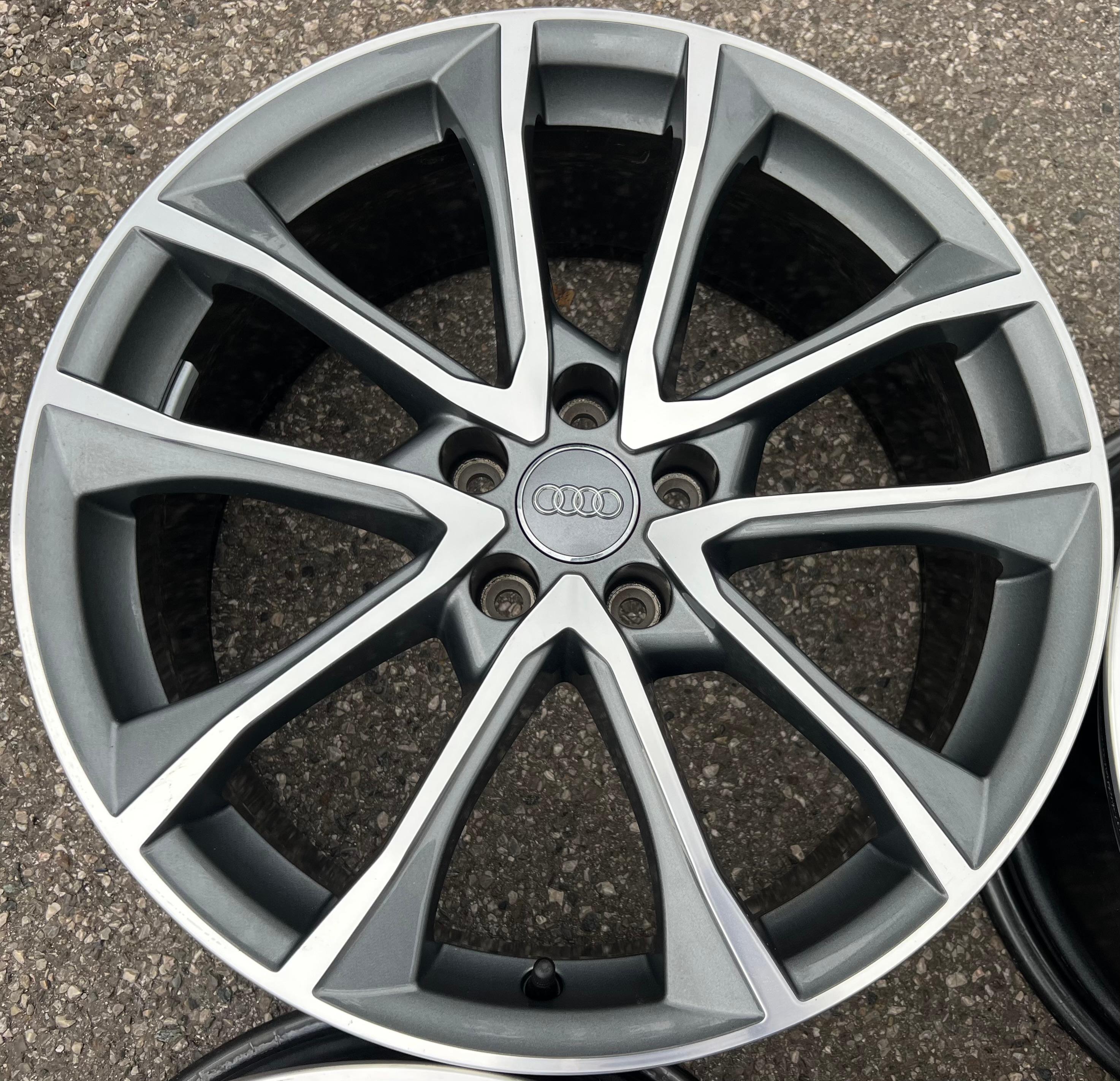 4 cerchi in lega originali da 19" AUDI A4 S4 8W B9 8W0601025BF 8,5x19 ET40 consegna gratuita