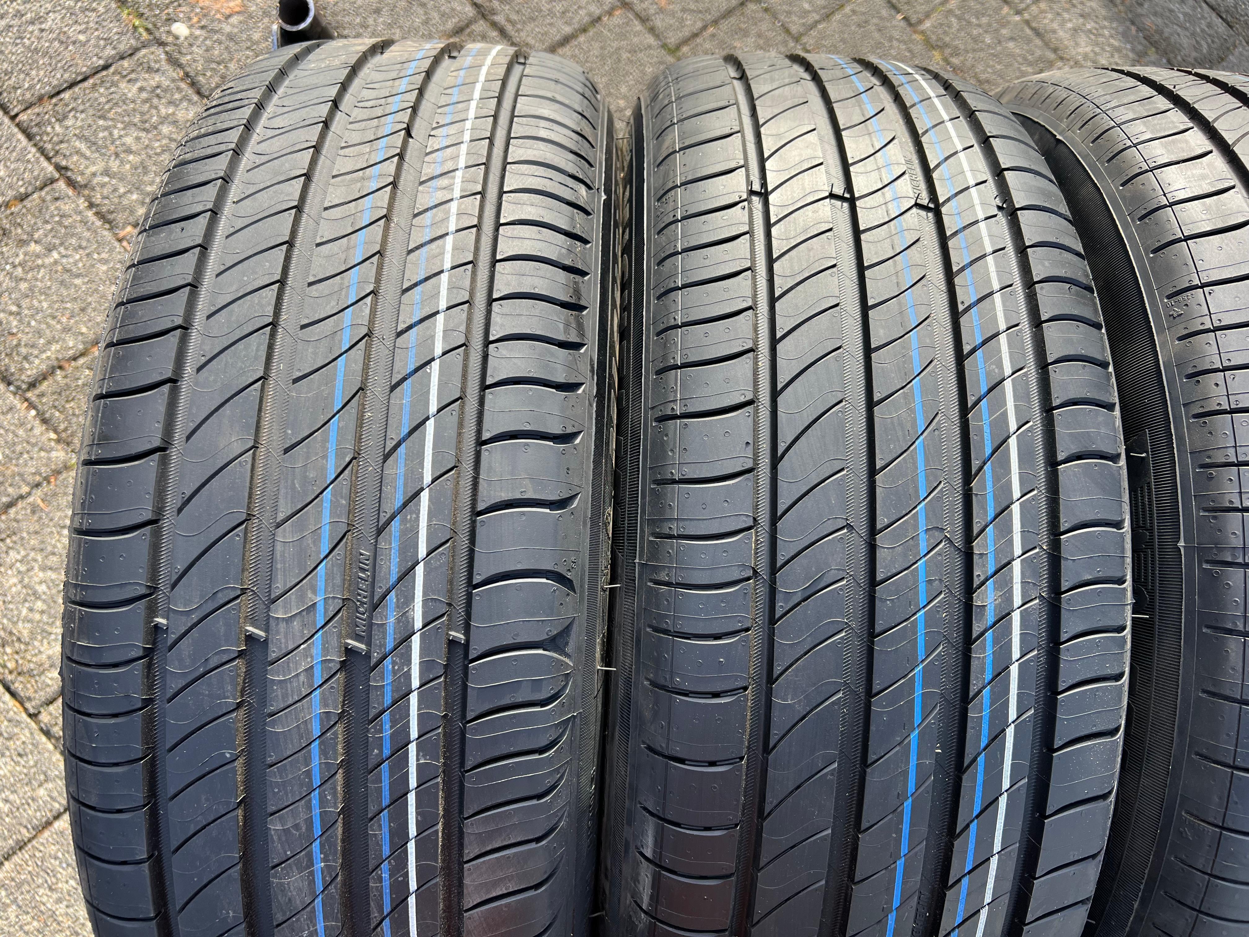 4 ORIGINAL 17" ALU SOMMERRÄDER AUDI Q2 215/55R17 94V MICHELIN 2024 NEU FREIHAUS
