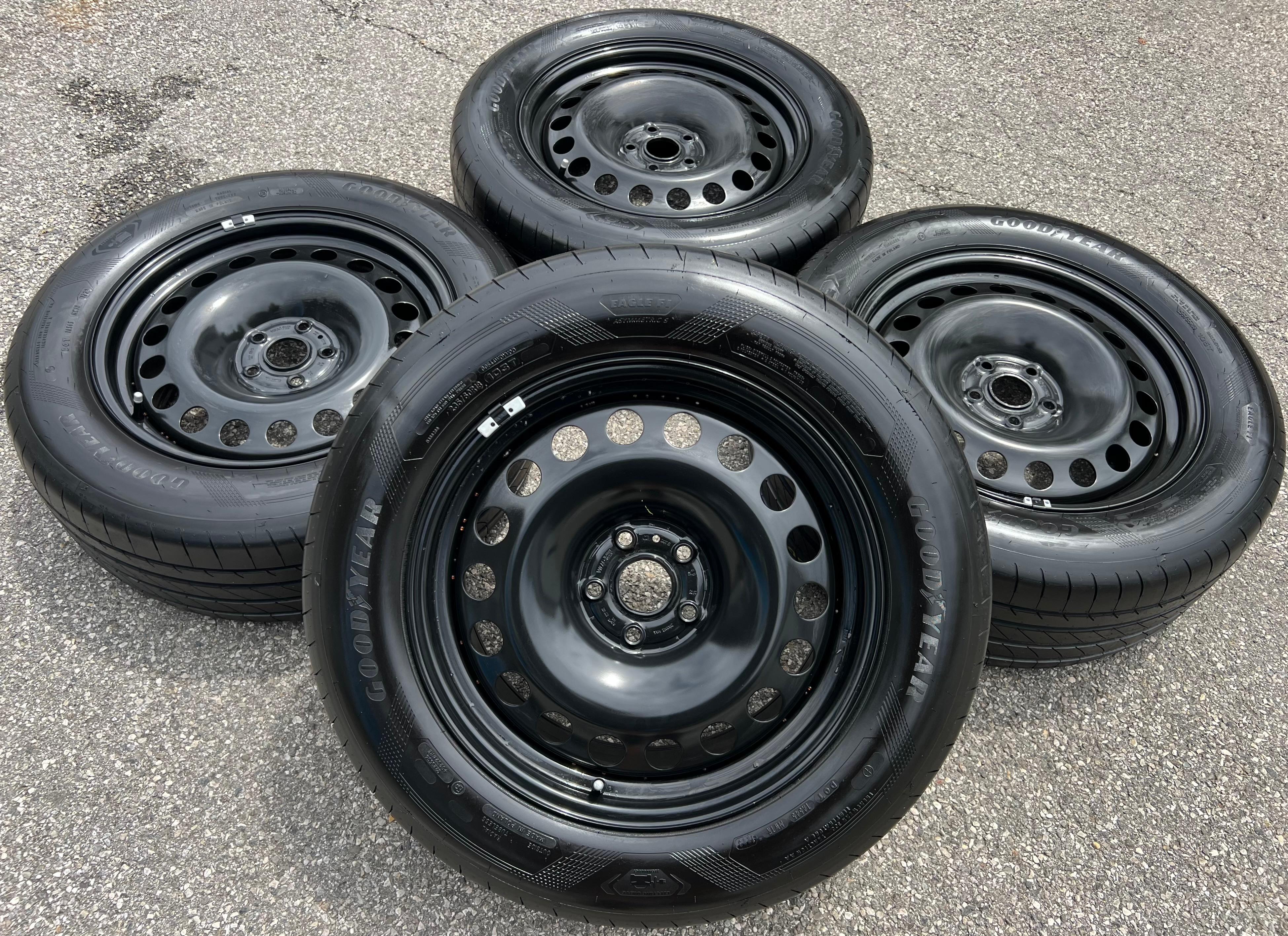 4 SOMMERRÄDER ID BUZZ 235/60R18 103T 255/55R18 105T GOODYEAR 2023  FREIHAUS