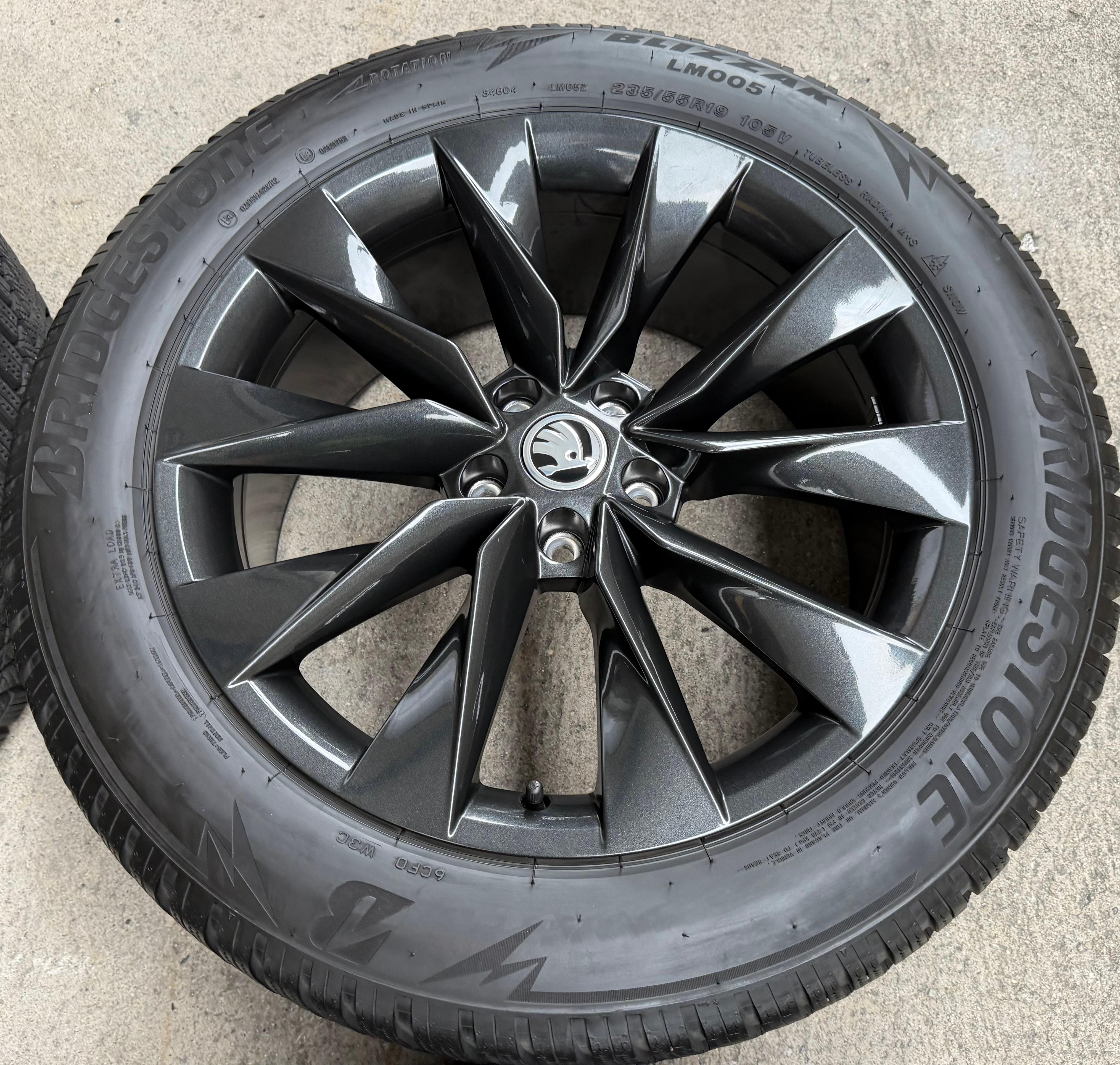 4 ORIGINAL 19" ALU WINTERRÄDER SKODA ENYAQ IV CRYSTAL 5LA601025AP 235/55R19 105V