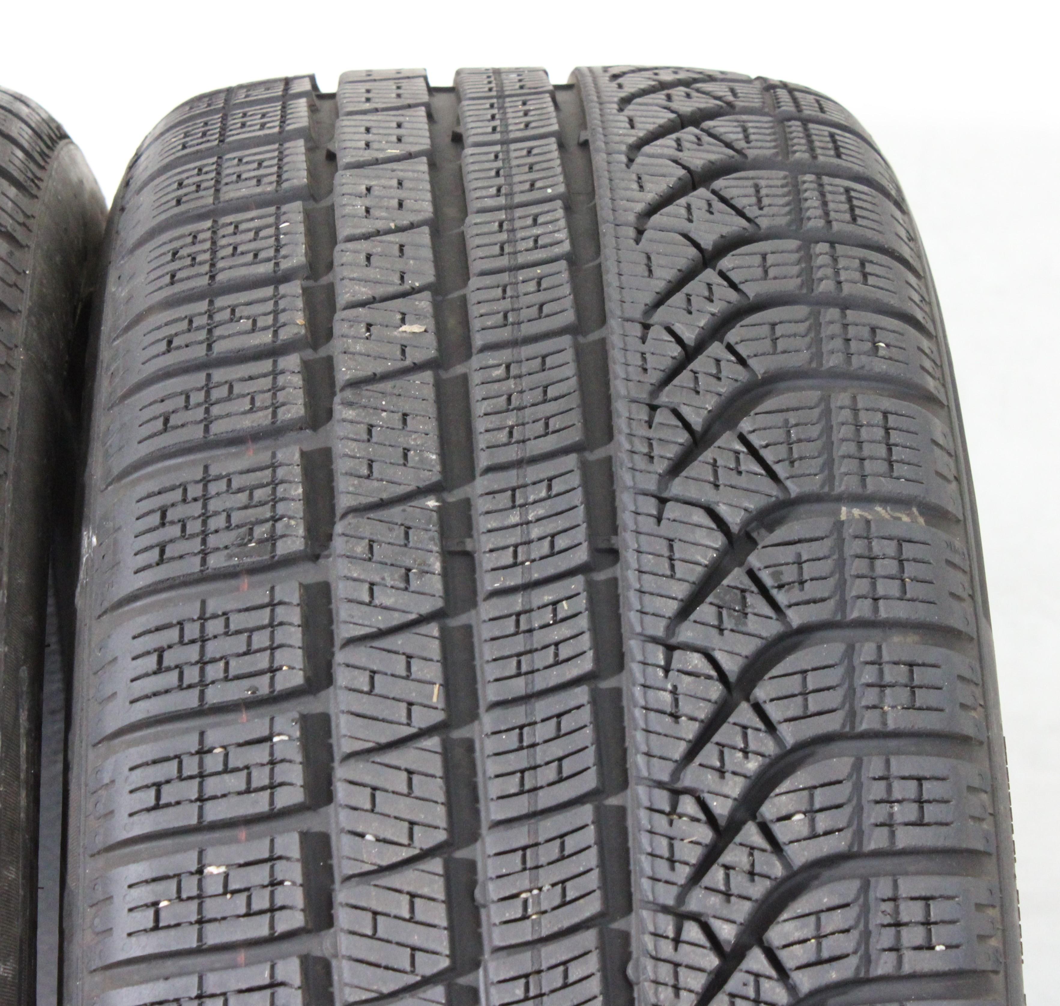 2 x 245/45R19 102H Winterreifen Pirelli Pzero Winter MO* 6,5-7mm 2024