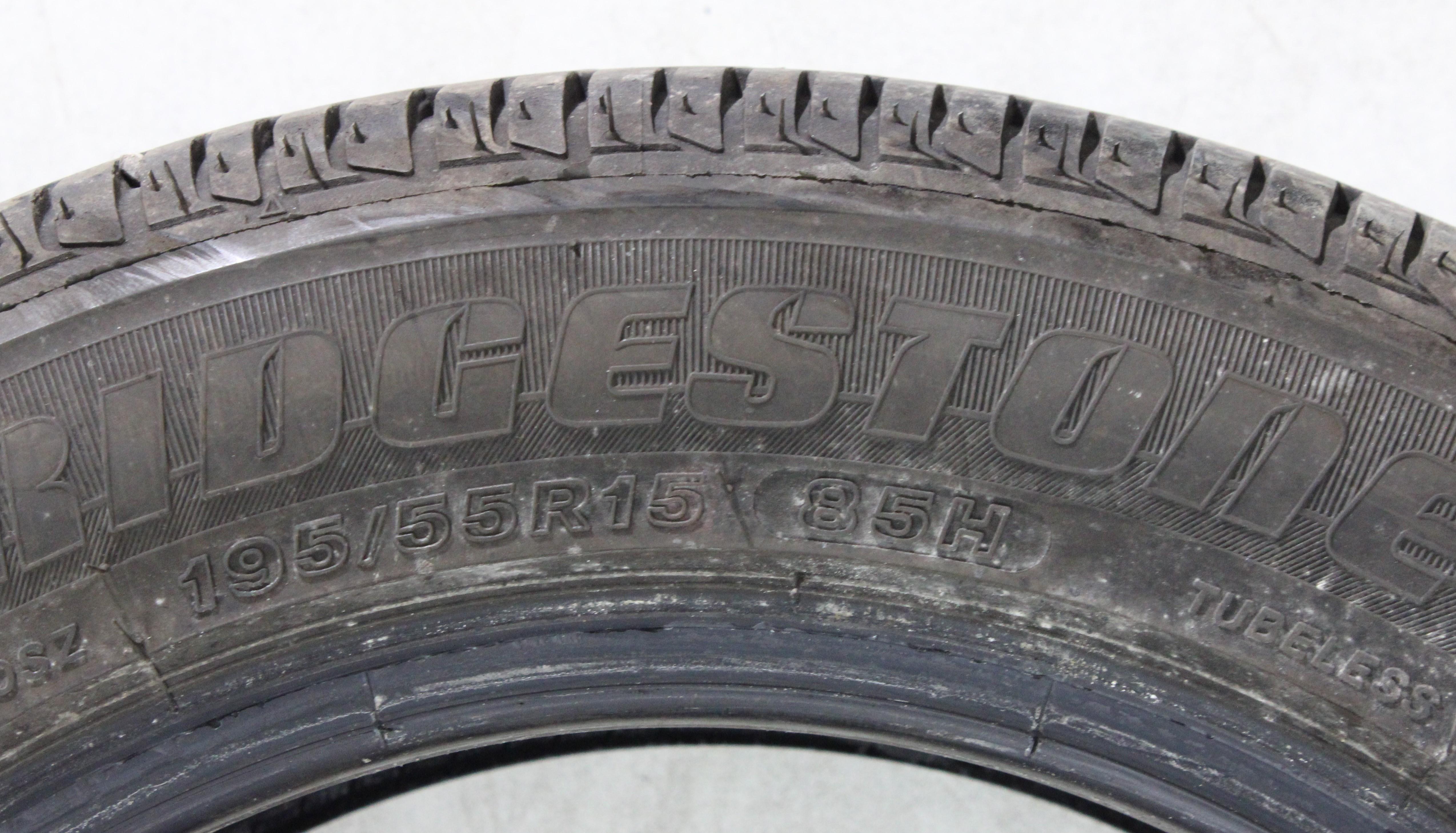 4 x 195/55R15 85H Sommerreifen Bridgestone B250 2x6mm/2x6,5-7mm 1x2010/3x2011