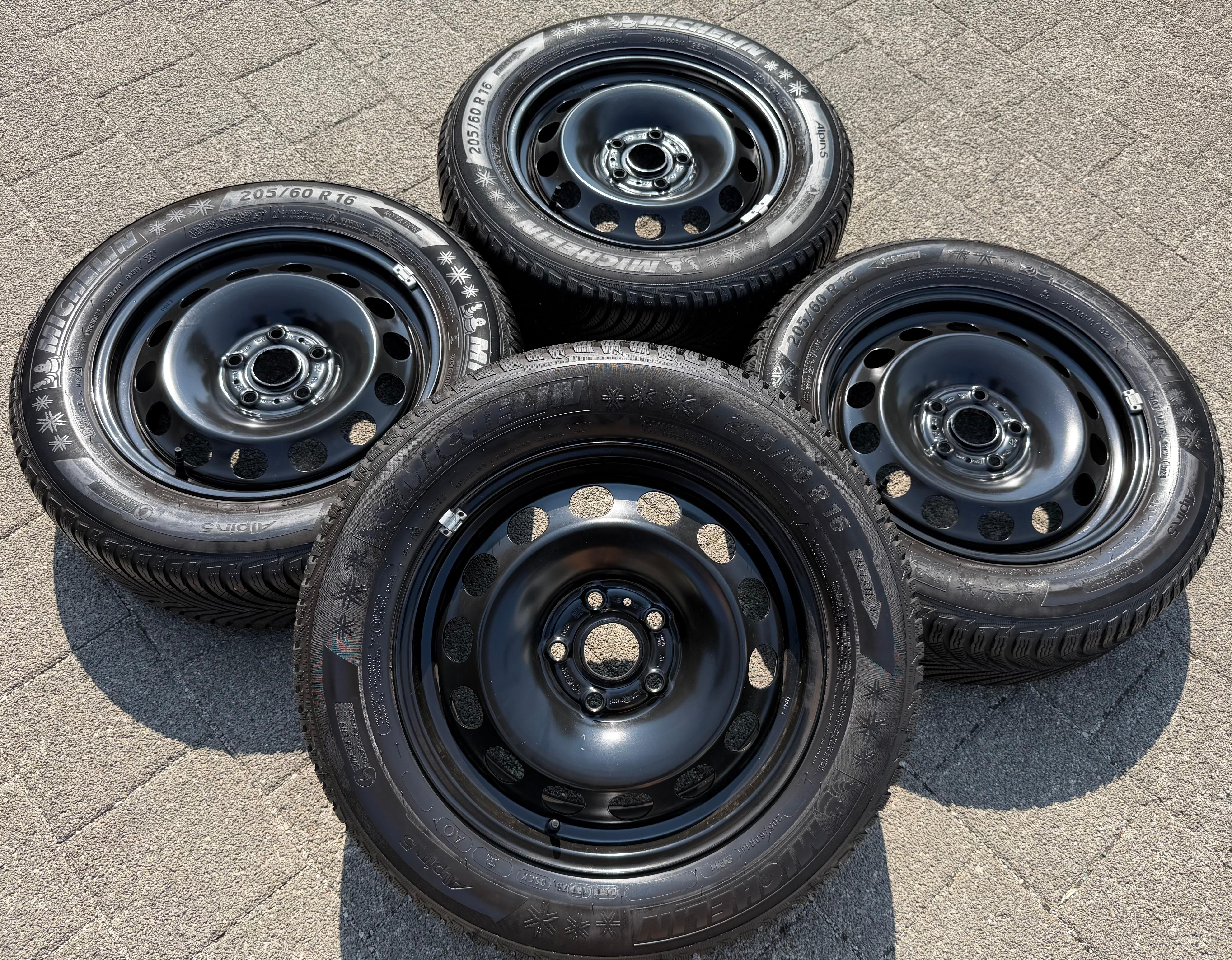 4 ruedas de invierno para Audi Q2 GA, VW T-ROC y A11, 205/60R16 92H, neumáticos de invierno Michelin Alpin 5