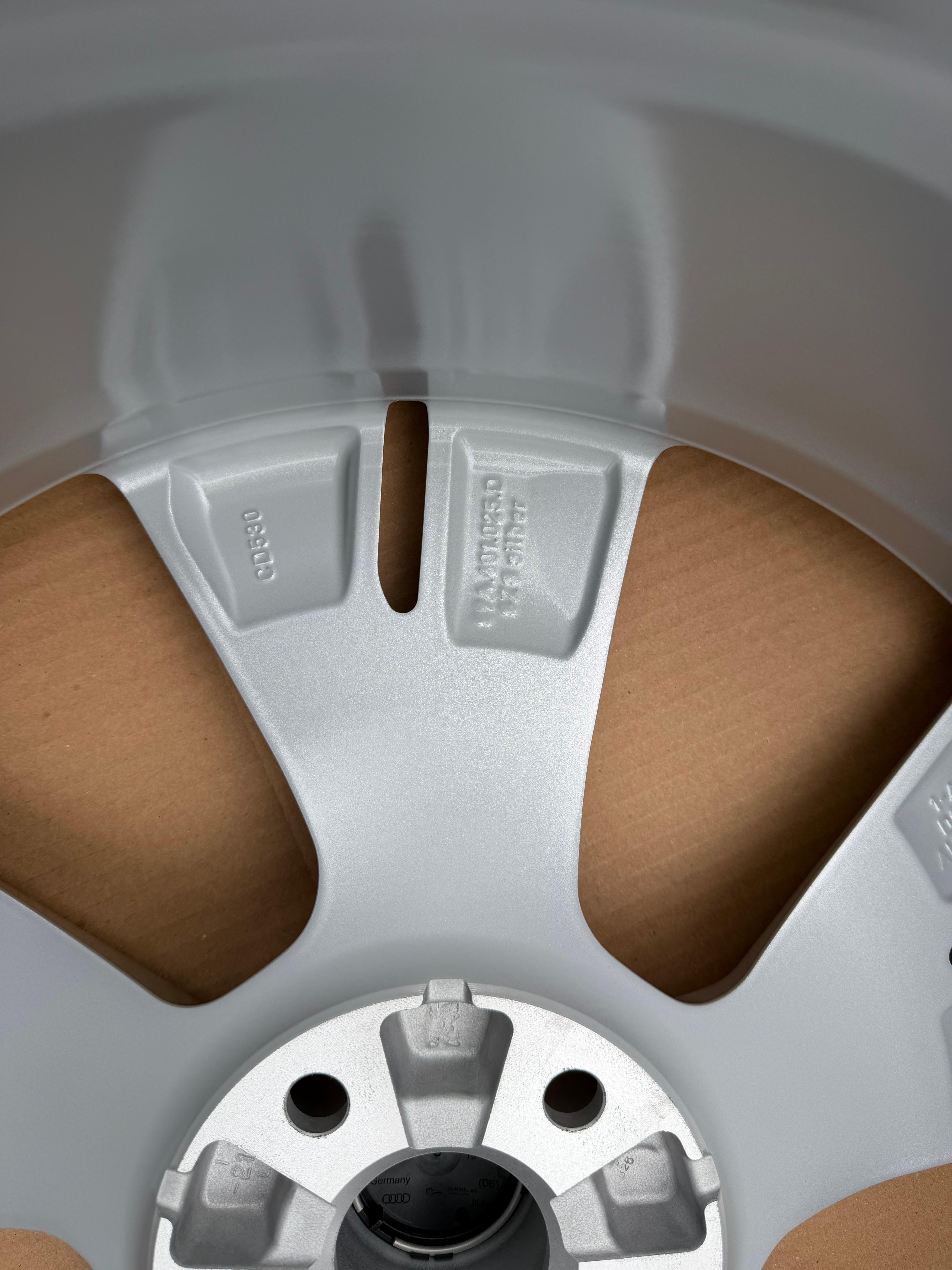 1 cerchio in lega originale da 20" per Audi Q4 e-tron, codice 89A601025D, 8x20 ET45, nuovo
