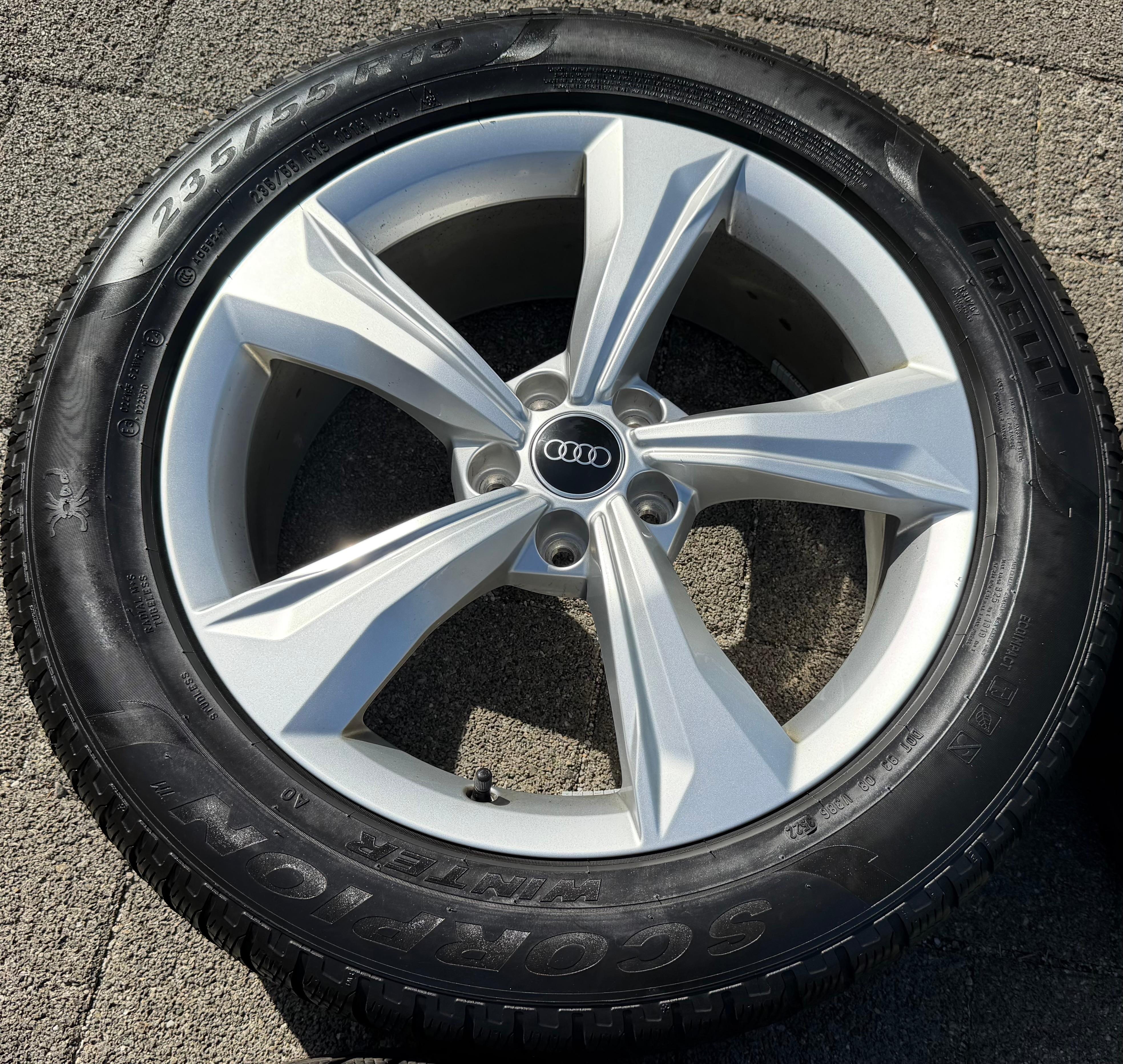 4 originele 19" lichtmetalen winterwielen Audi Q5 SQ5 FY 80A601025K 235/55R19 101H Pirelli
