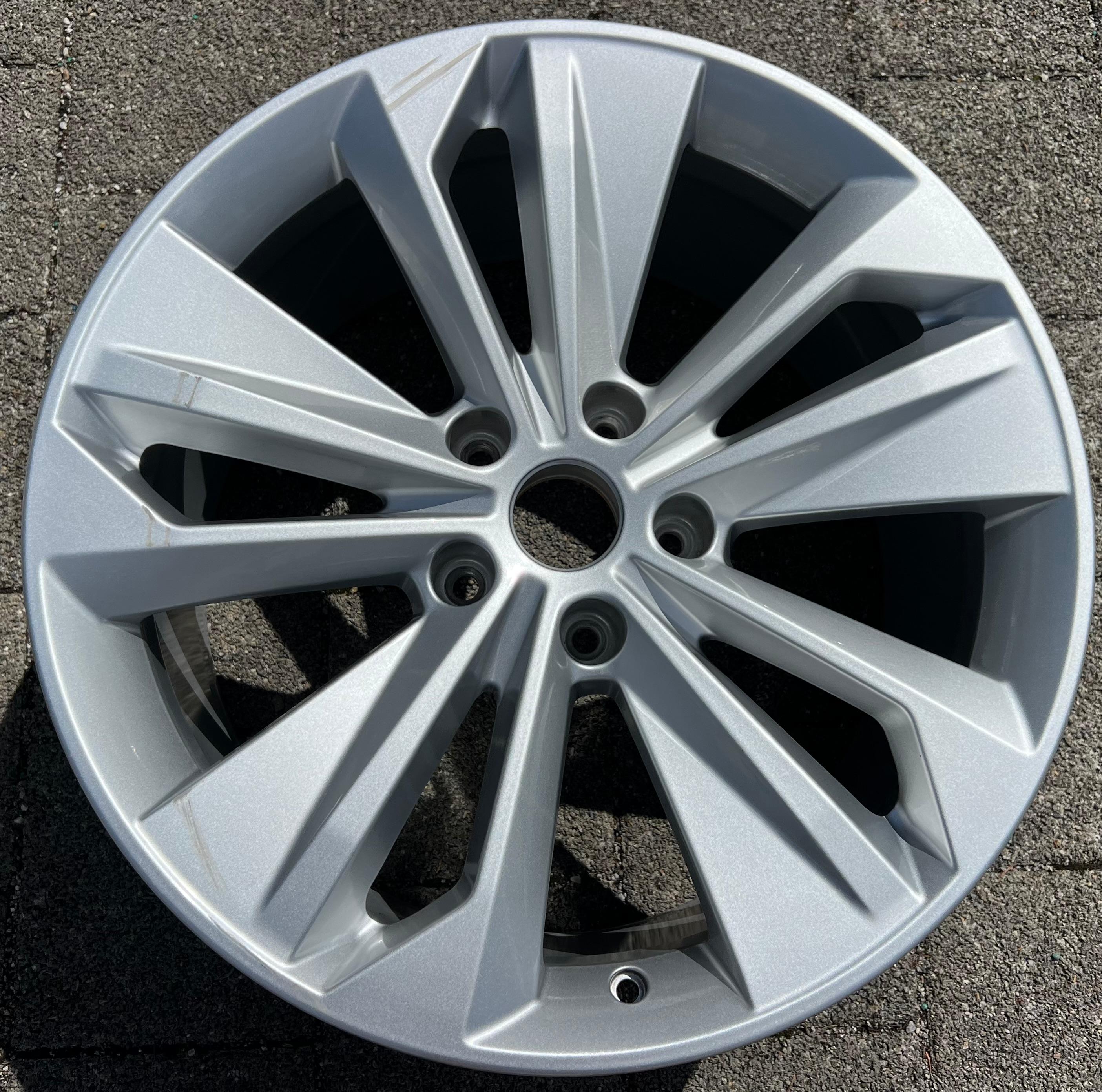 1 X ORIGINAL 20" ALUFELGE AUDI Q6 GF 85H601025G 10x20 ET39 FREIHAUS