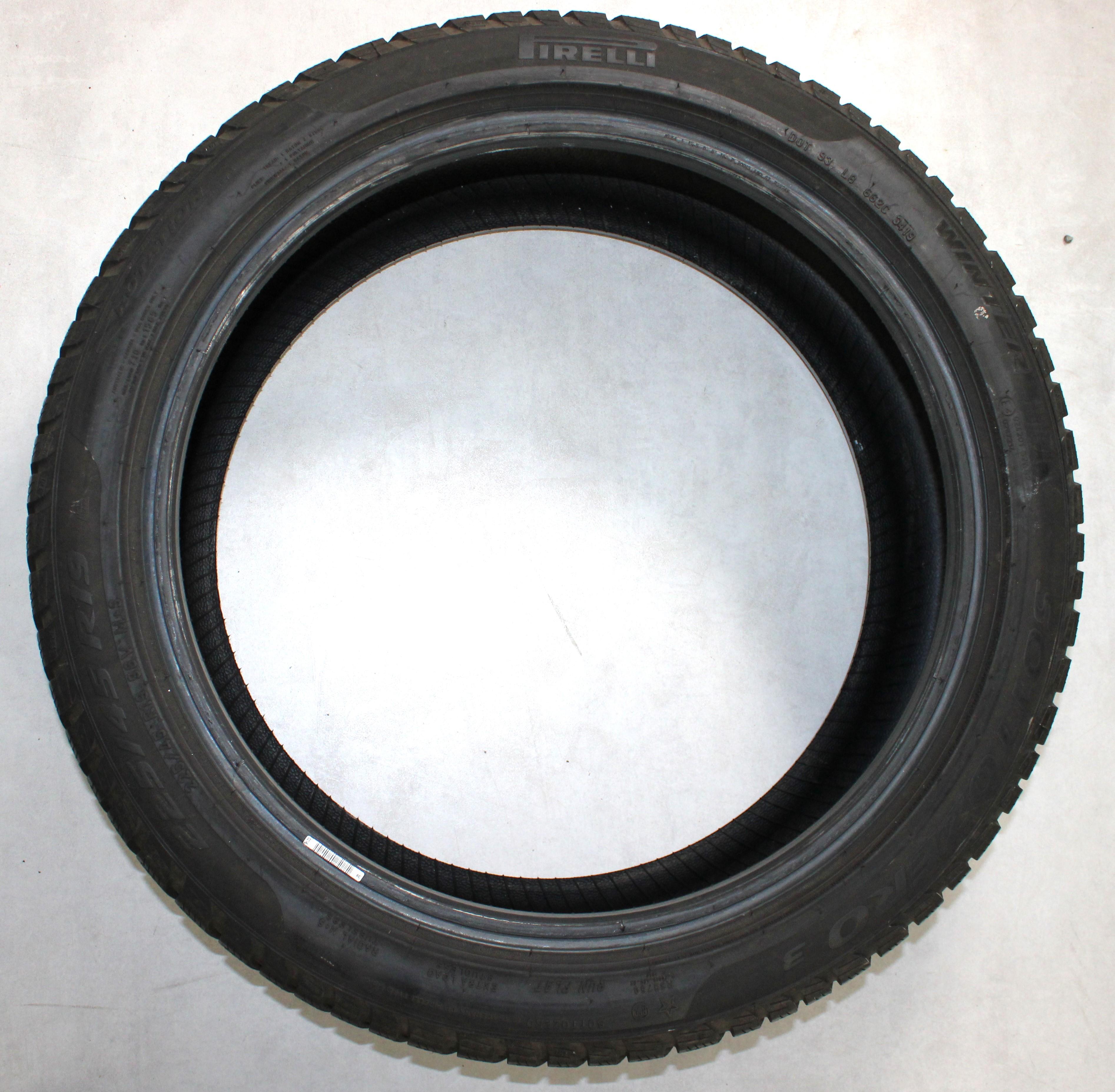 4 x 225/45R19 96V winterbanden Pirelli Sottozero 3 Runflat 6-6,5mm 1x2019/3x2020 *