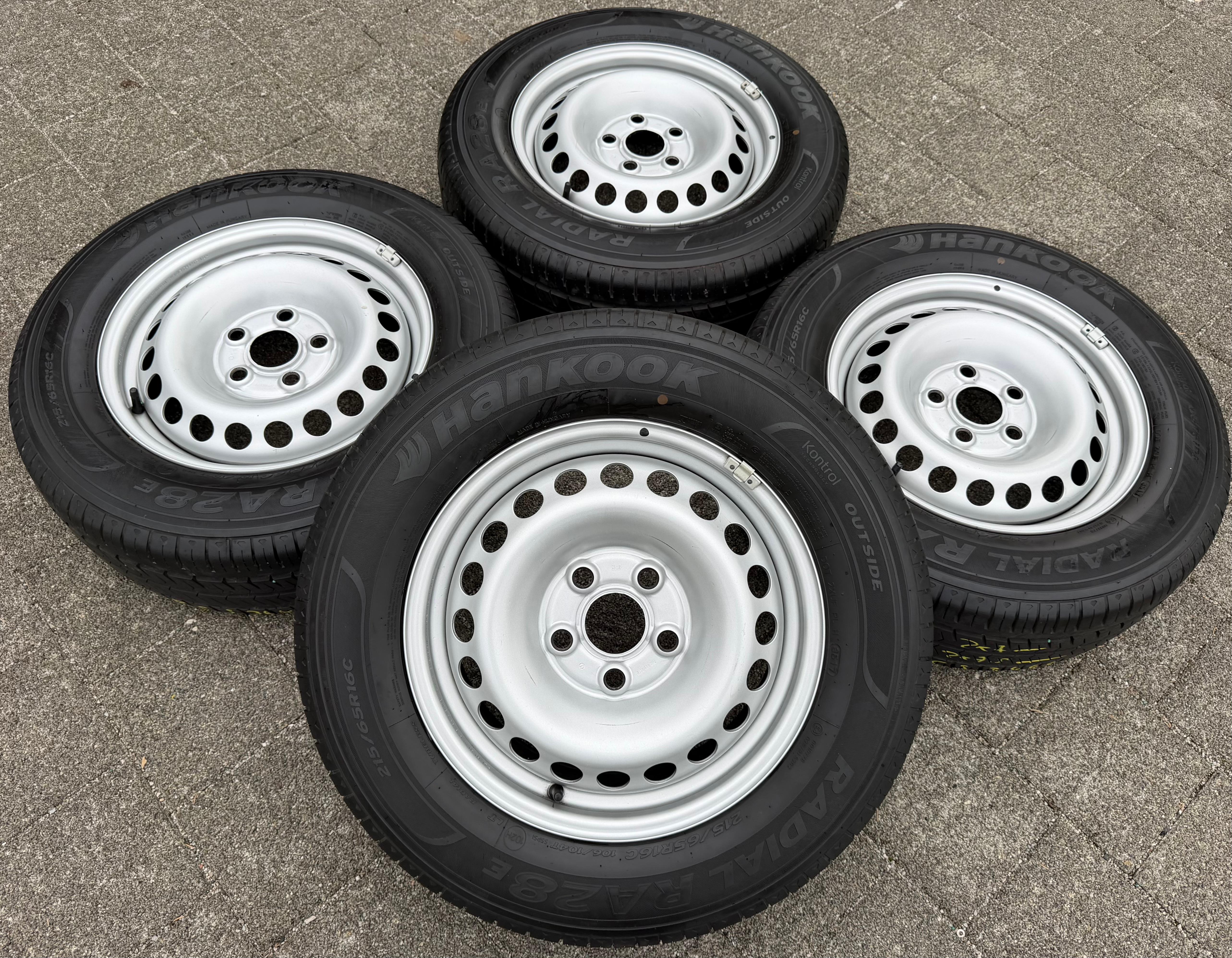 4 roues été VW BUS T5 T6 215/65R16C 106/104T pneus été Hankook