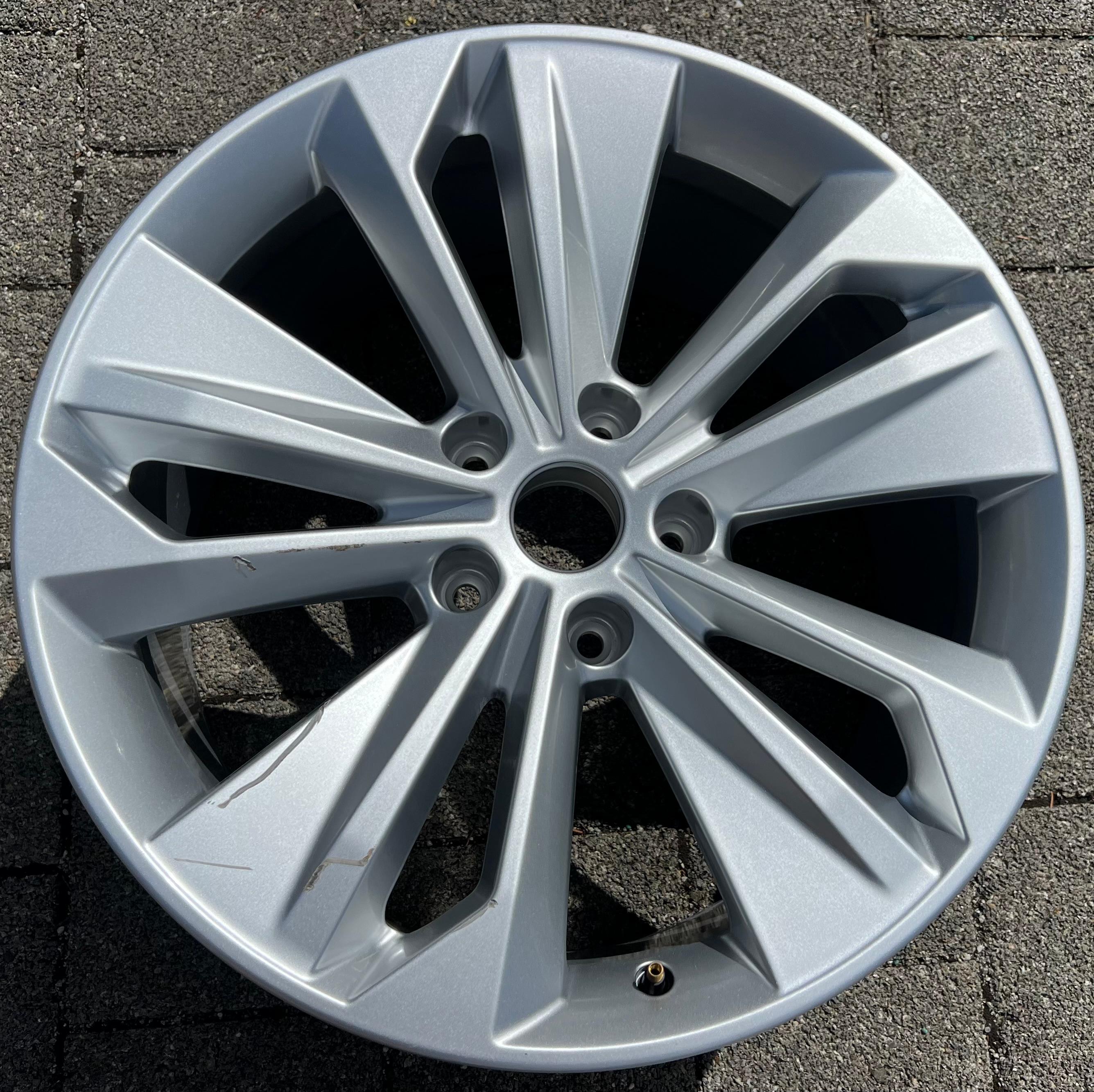 1 X ORIGINAL 20" ALUFELGE AUDI Q6 GF 85H601025G 10x20 ET39 FREIHAUS