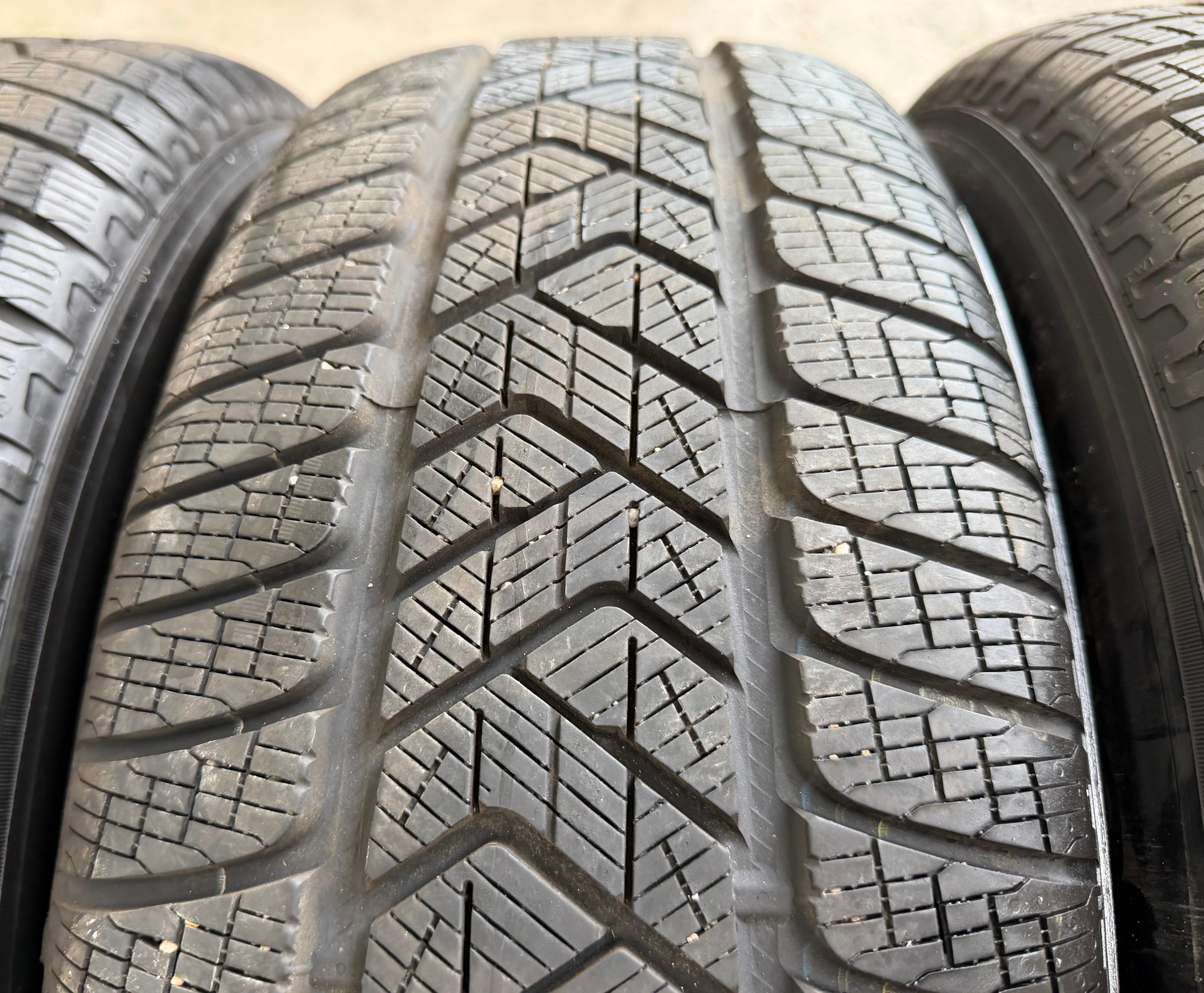 4 ORIGINAL 17" ALU WINTERRÄDER AUDI Q5 FY 80A601025J 7x17 ET34 235/65R17 104H