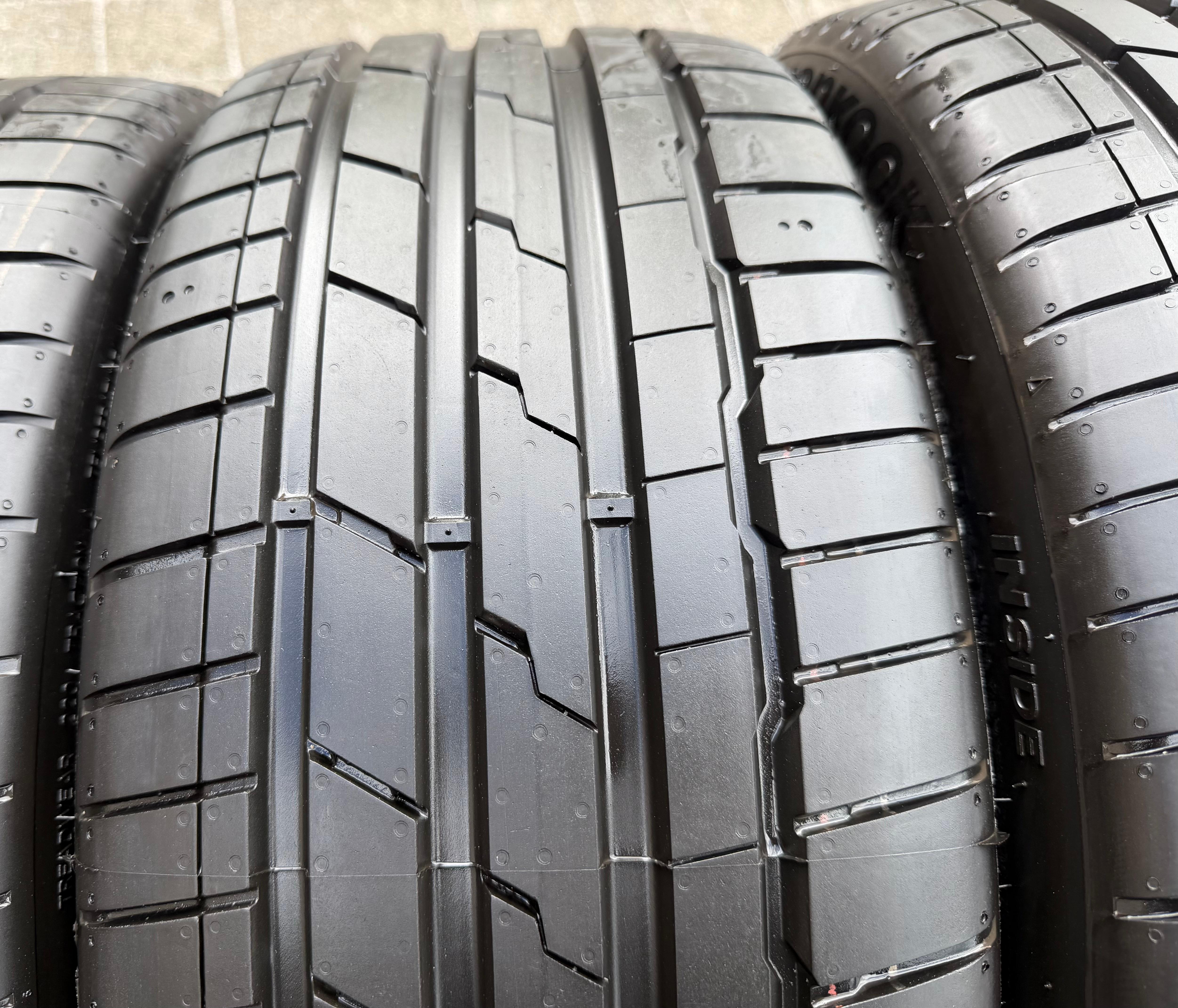 4 originele 18" lichtmetalen zomerwielen Audi A1 City Carver GB 82A601025T 215/45R18 93W