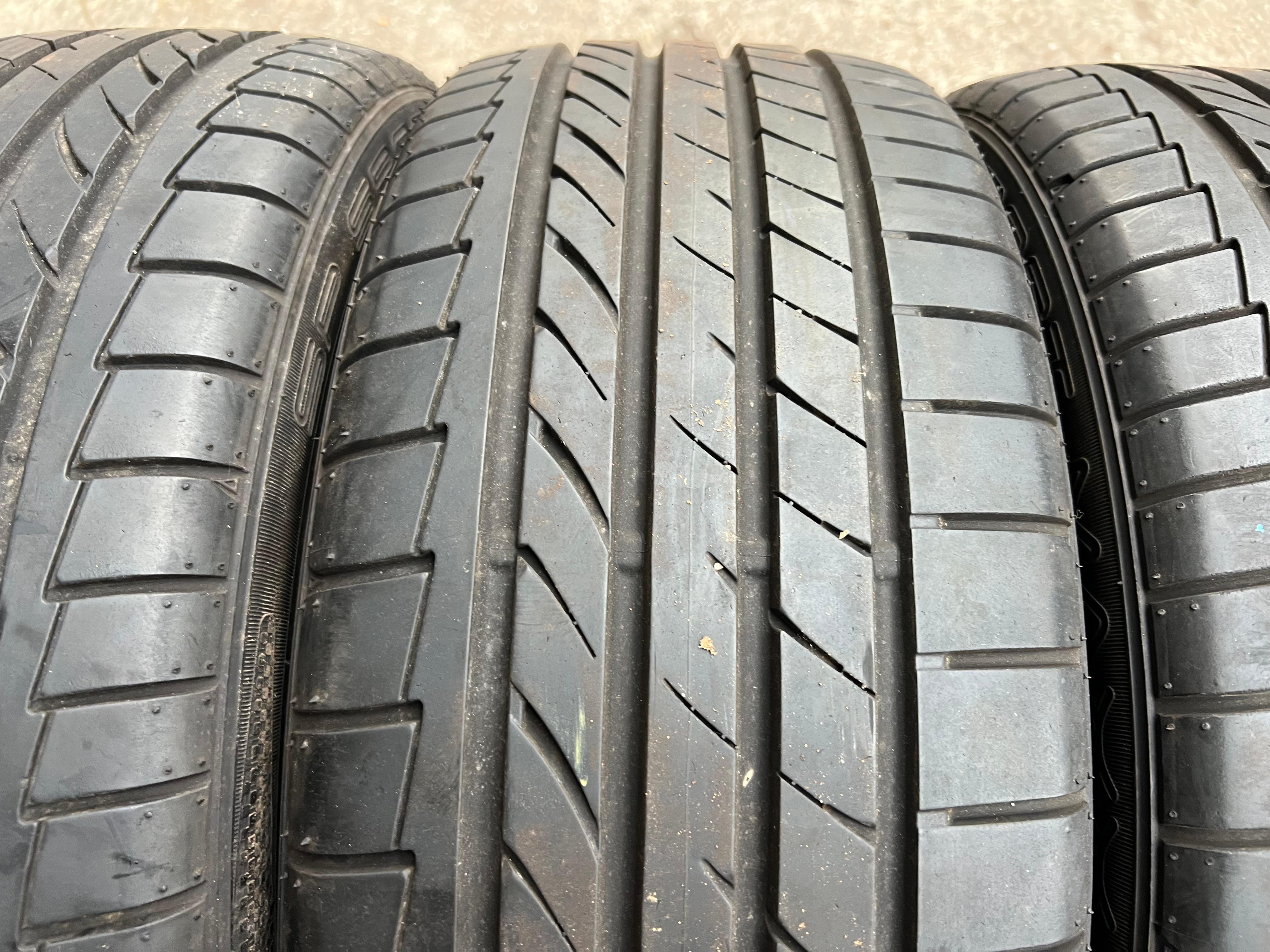4 x 215/45R18 89W Sommerreifen Dunlop Sport Maxx TT 2x 7mm und 2x 5,5mm 2014