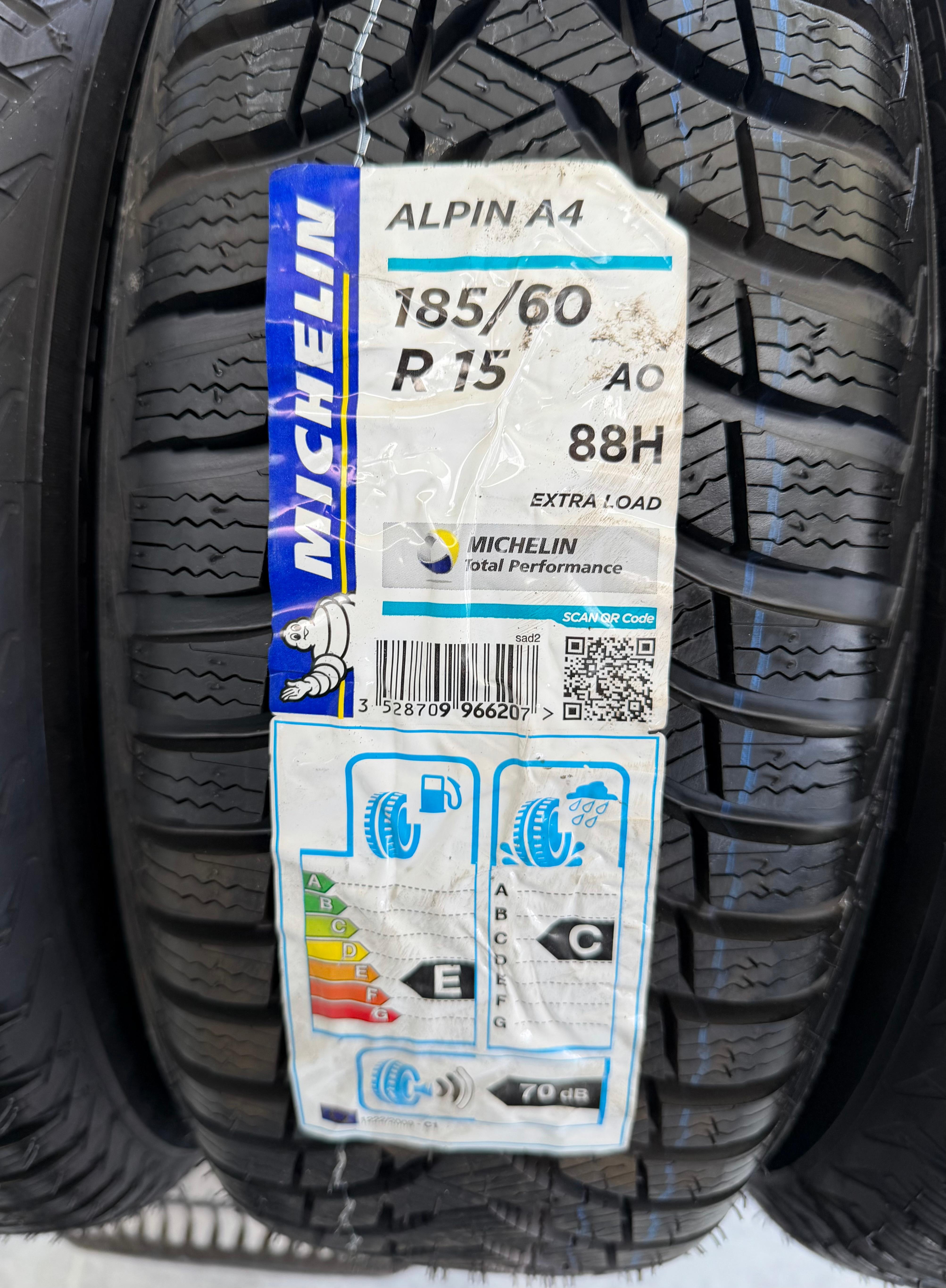 4 Original Alu Winterräder Audi A1 8X 8X0071495 185/60R15 88H Michelin