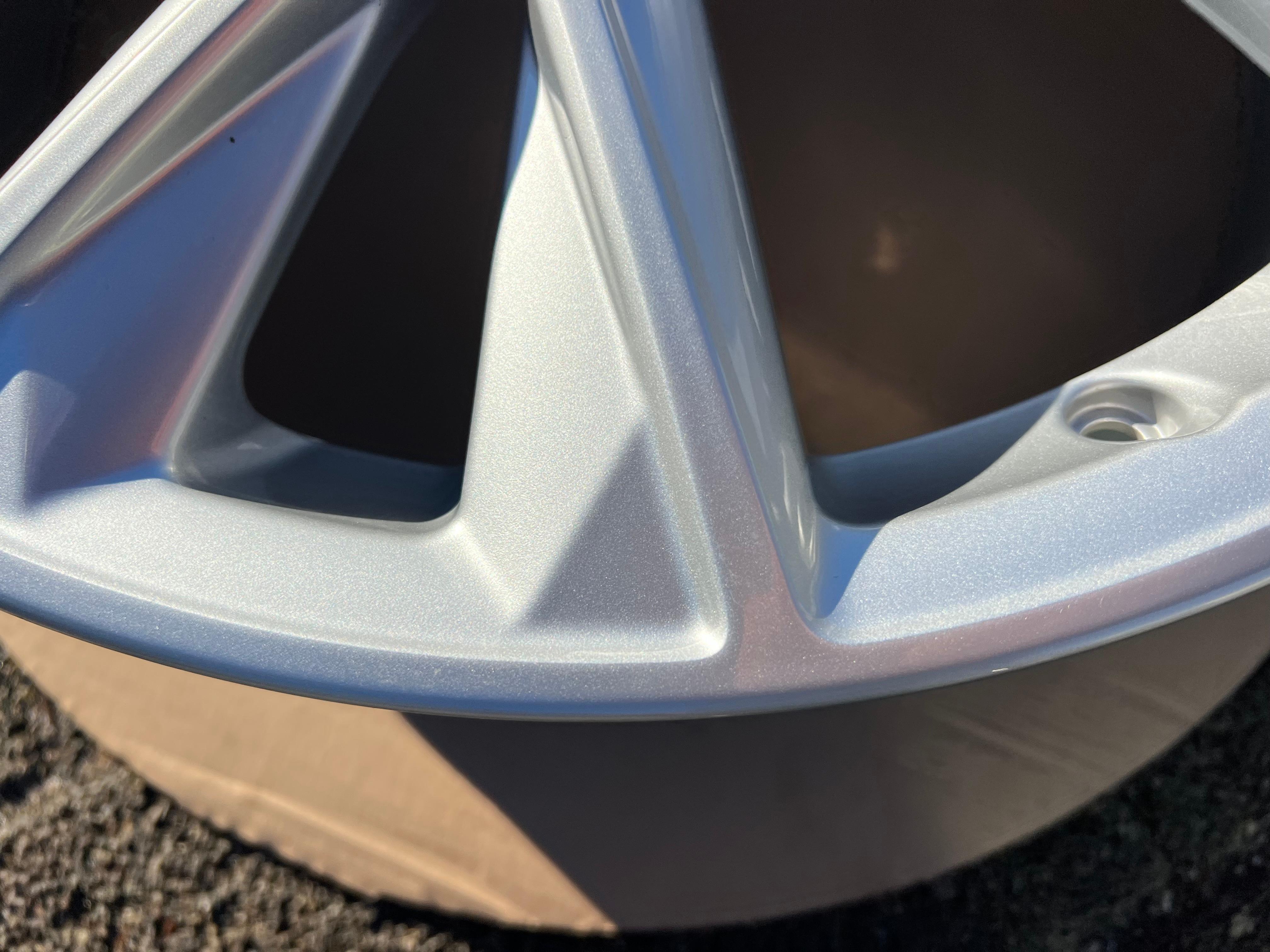 1 llanta de aluminio original de 18" para Audi Q3 F3 (83A601025K), 7x18, ET43, envío gratuito