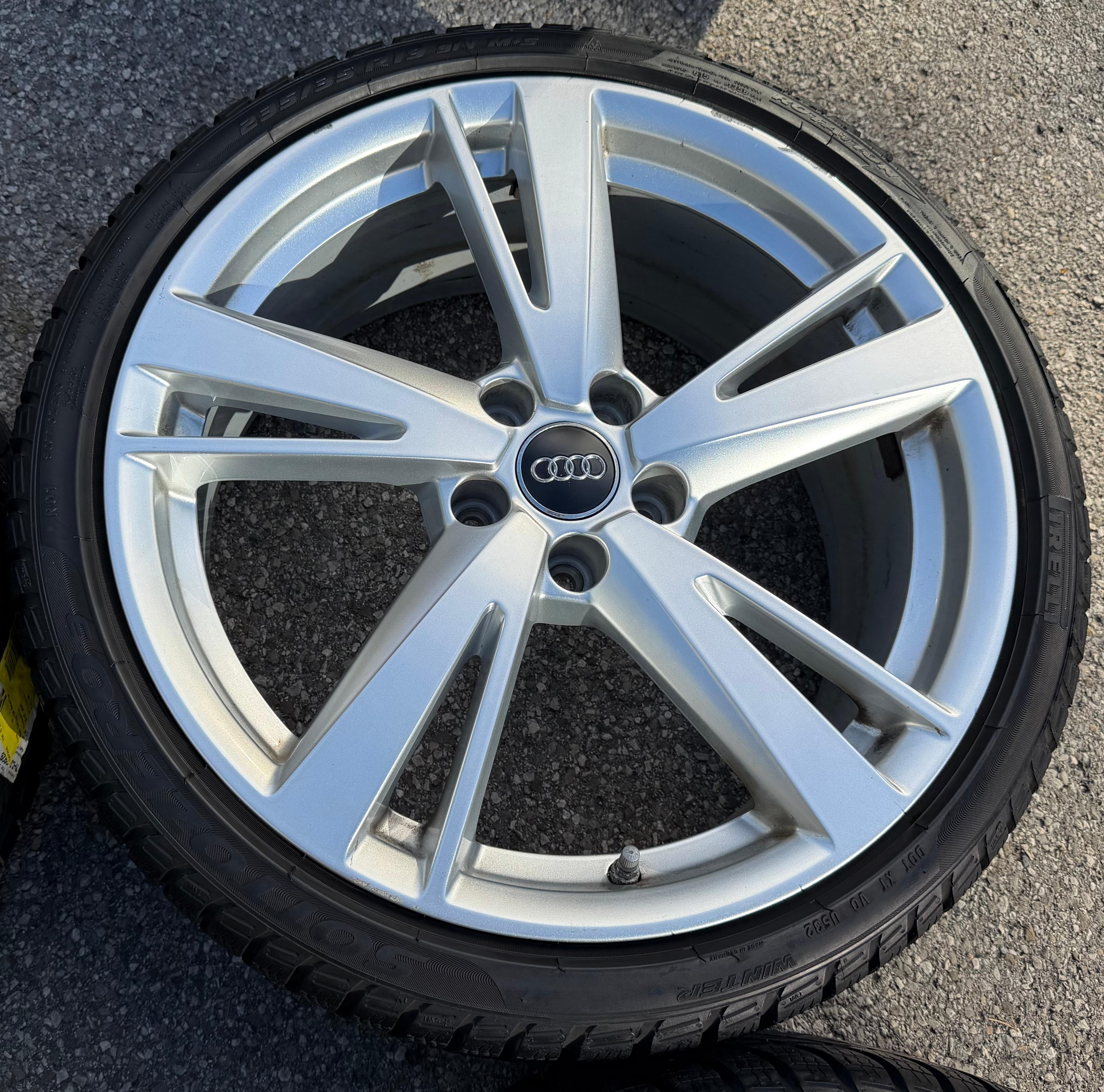 4 RUEDAS DE INVIERNO DE ALUMINIO ORIGINALES DE 19" PARA AUDI A3 S3 8V 8V0601025EJ 235/35R19 91V