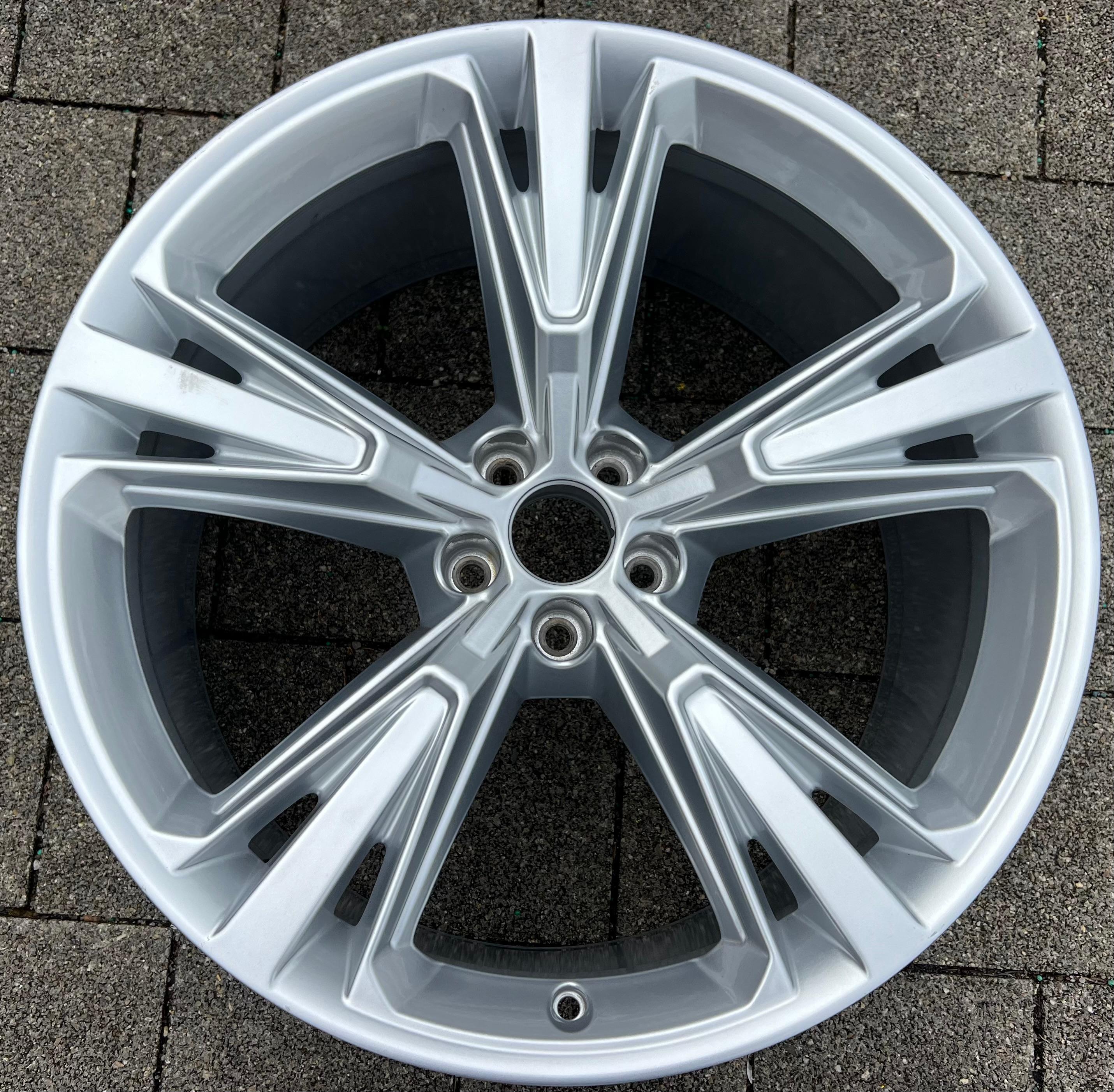 1 X CERCHIONE IN LEGA ORIGINALE DA 21" PER AUDI Q8 SQ8 4M 4M8601025H 10Jx21 ET20 - SPEDIZIONE GRATUITA