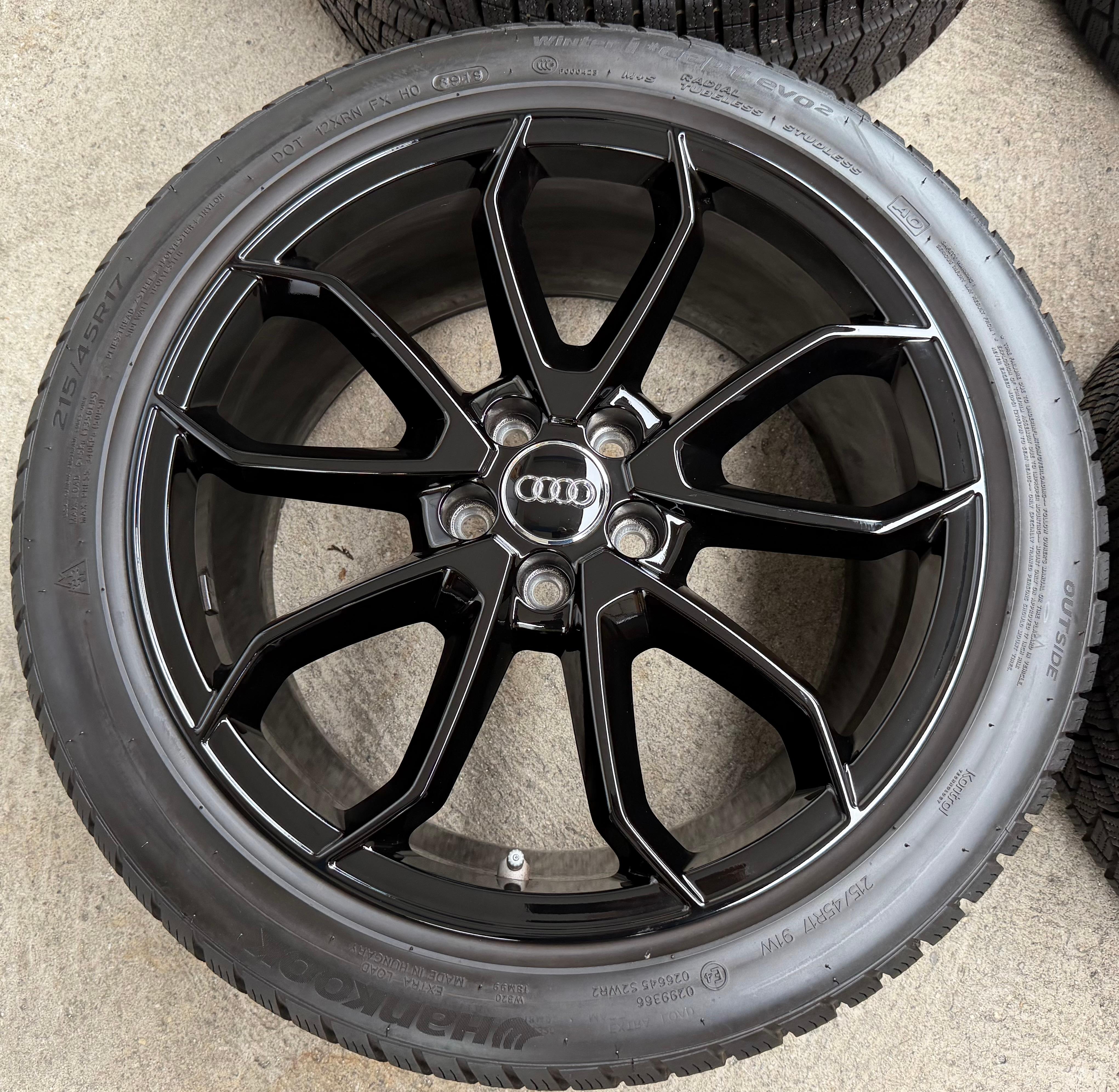 4 Original 17" Alu Winterräder Audi A1 S1 GB 82A071497A 215/45R17 91W Hankook