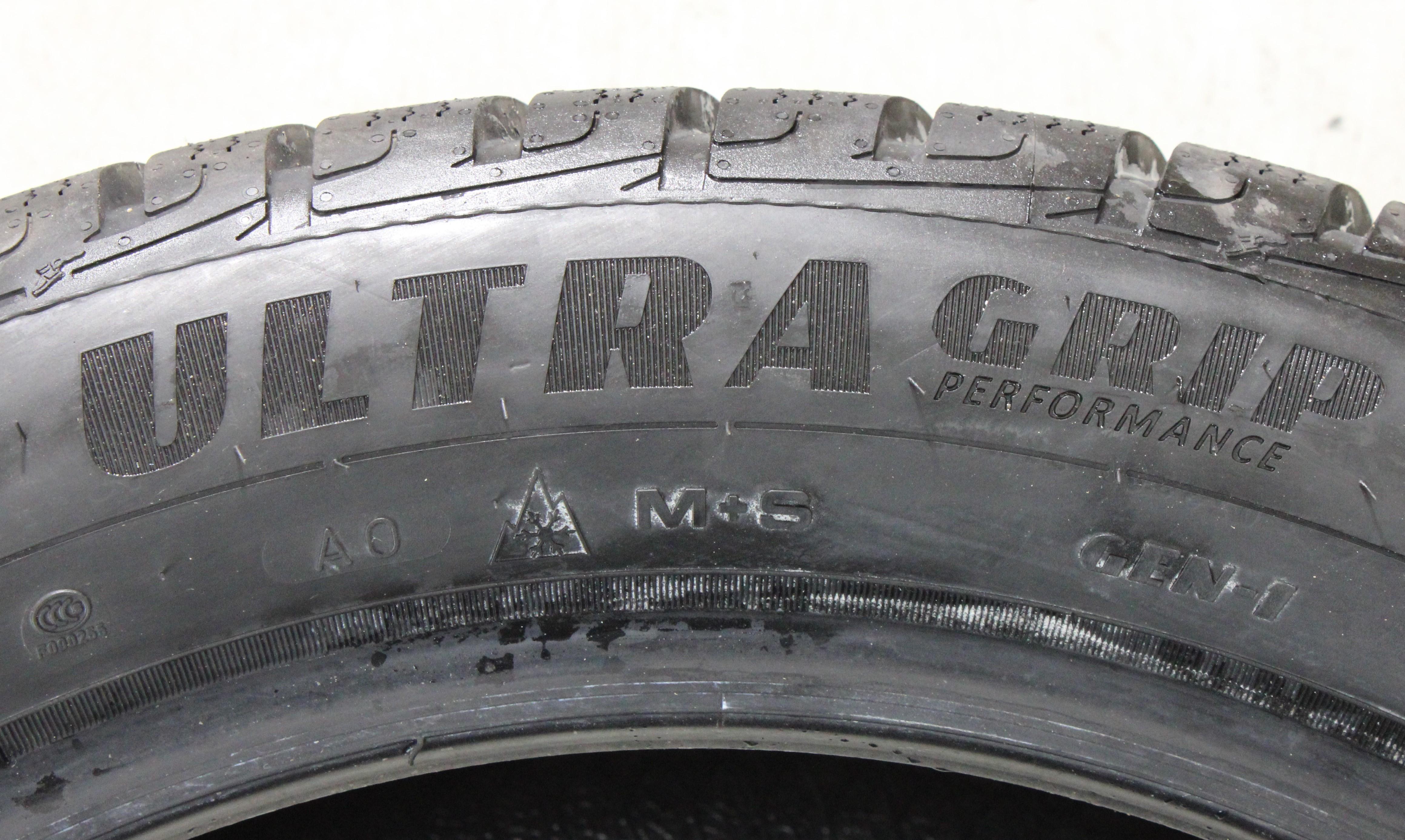 2 x 235/50R19 99V Winterreifen Goodyear Ultra Grip Performance GEN-1 AO Volles Profil 2019
