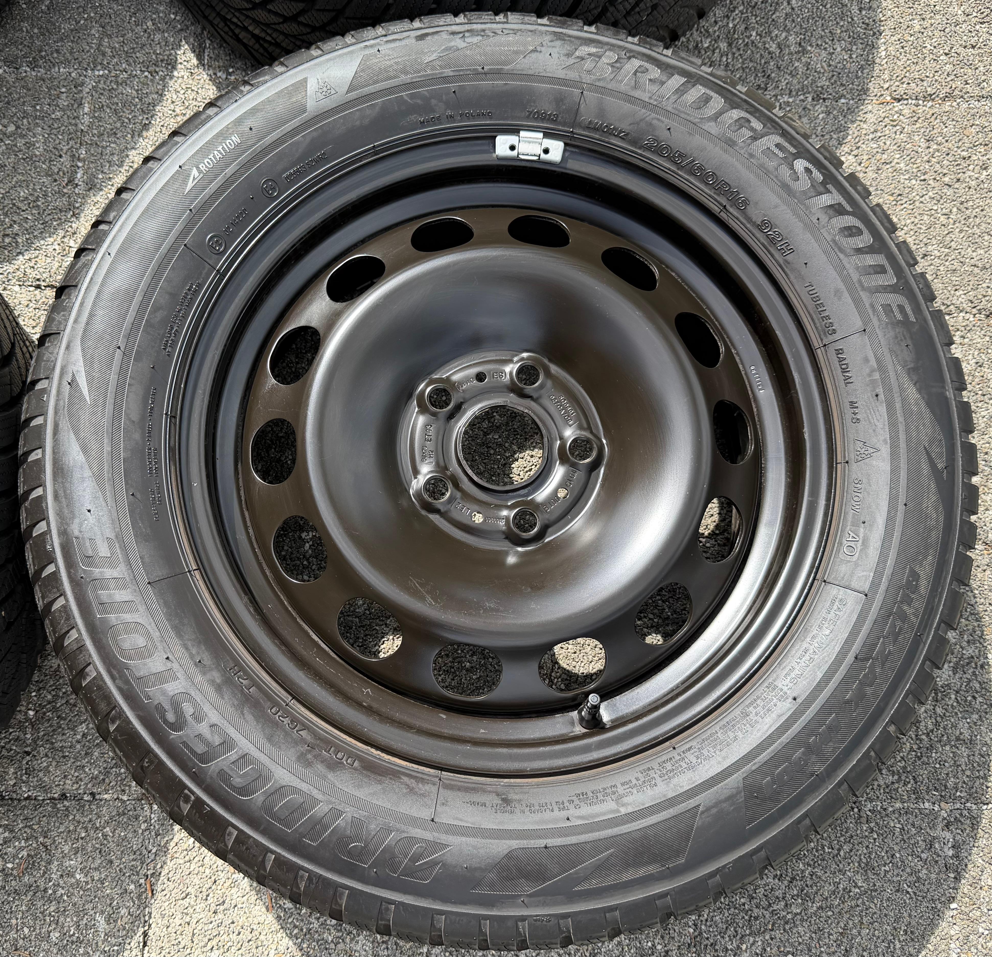 4 Winterräder Audi Q2 GA VW T-Roc Skoda Karoq 205/60R16 92H Bridgestone 5Q0601027AM